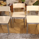 Set de 3 chaises années 70 blanches et inox
