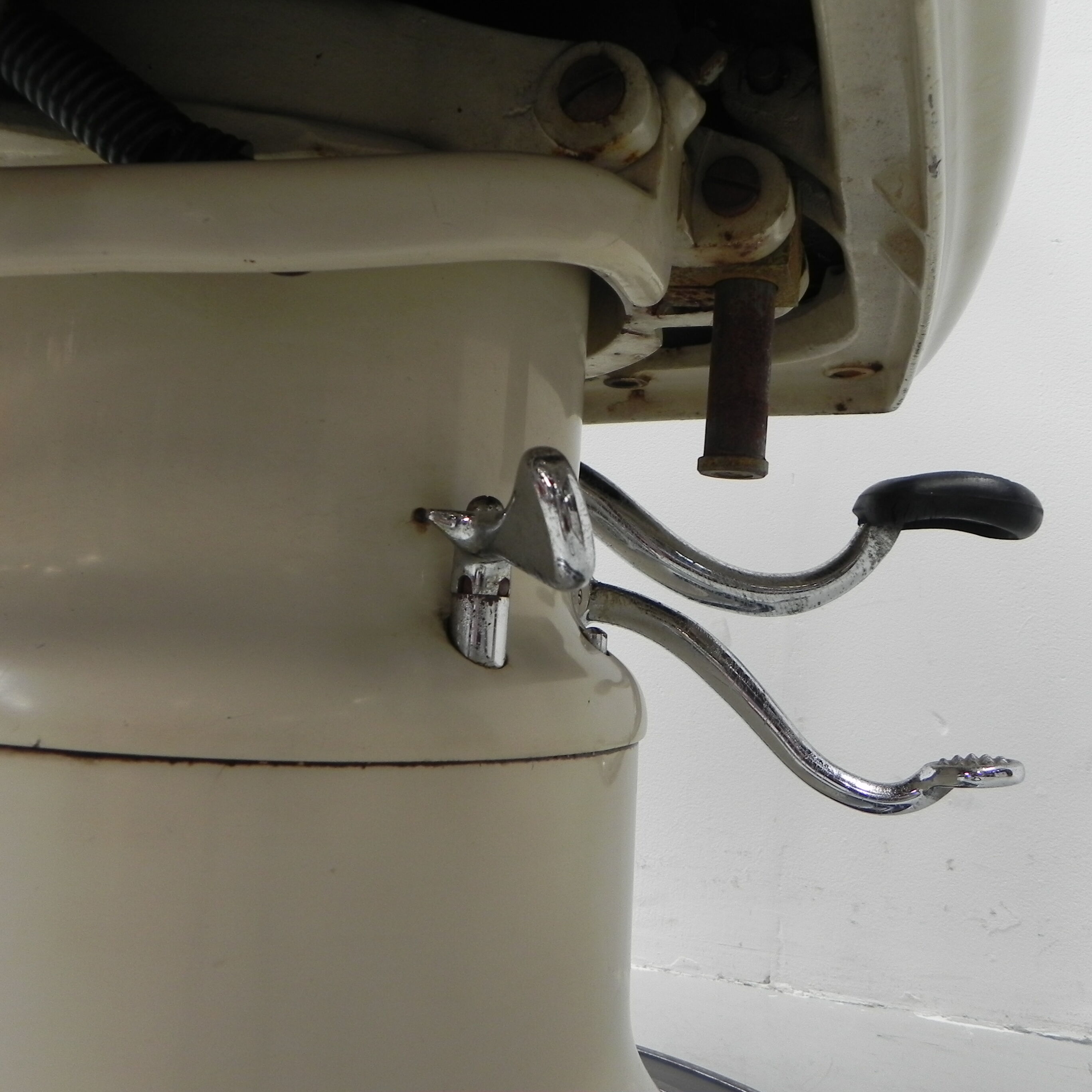 Cast iron dental chair Ritter