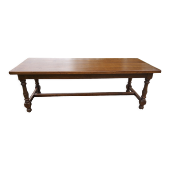 Farmhouse table