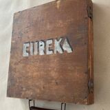 EURÊKA handcrafted games case from the early 20th century