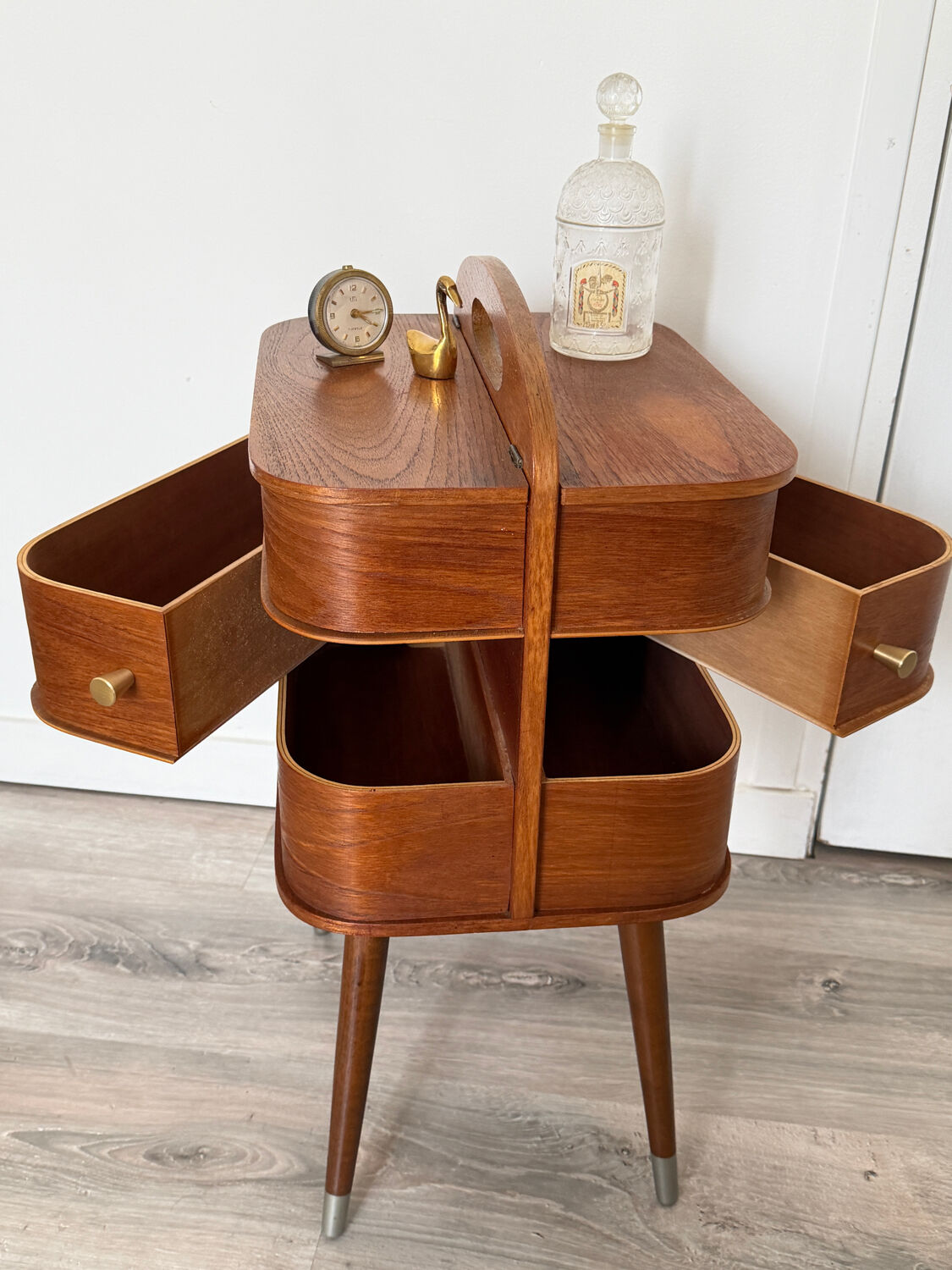 Table de chevet vintage style scandinave
