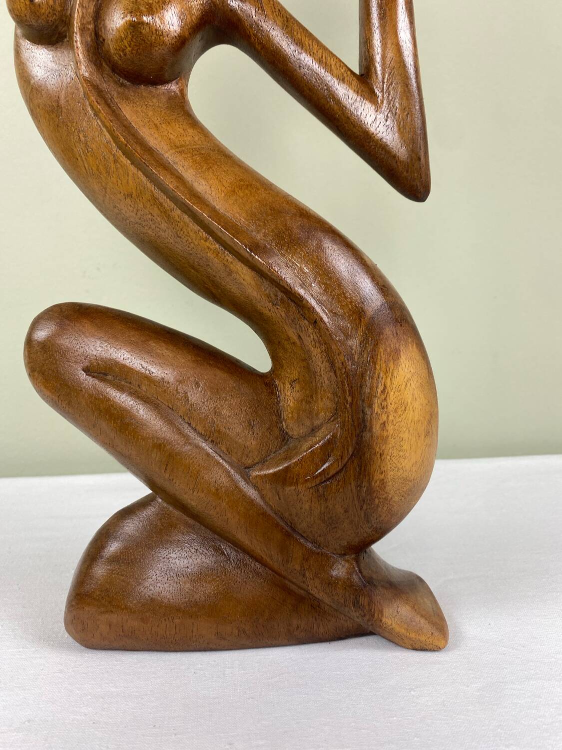 Sculpture courbes de femme