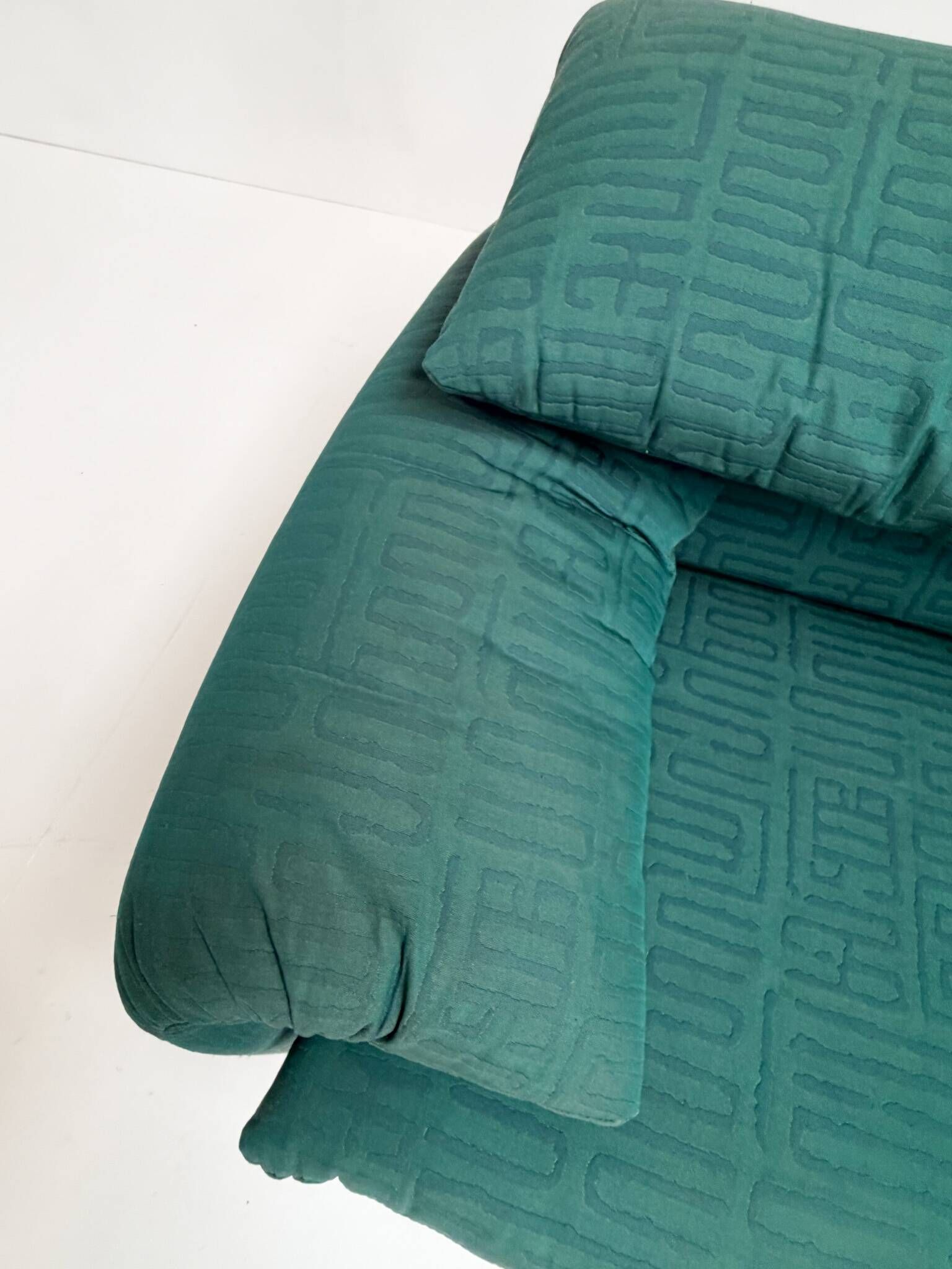 Maralunga sofa with footstool by Vico Magistretti for Cassina, 1970s