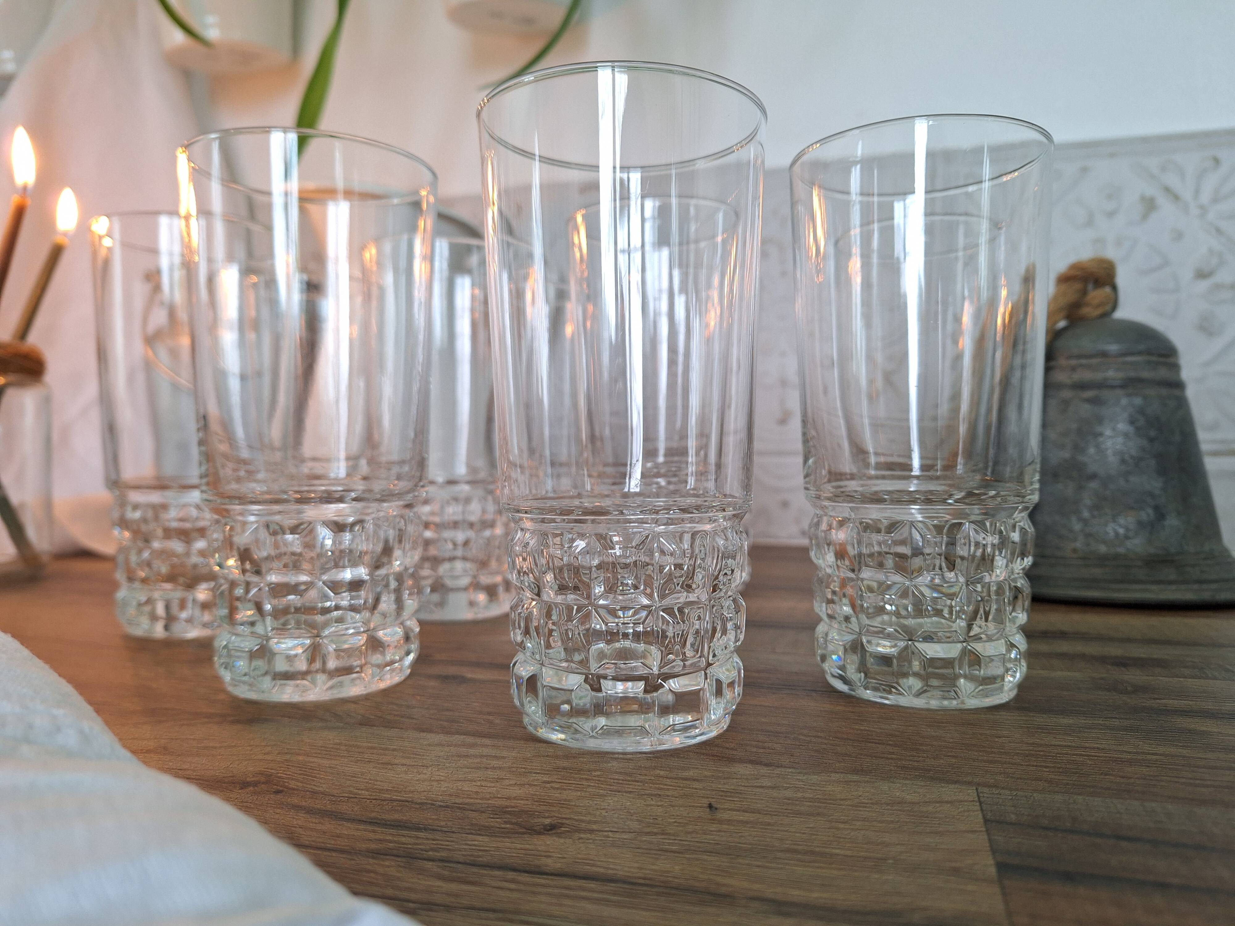 10 vintage water or aperitif glasses