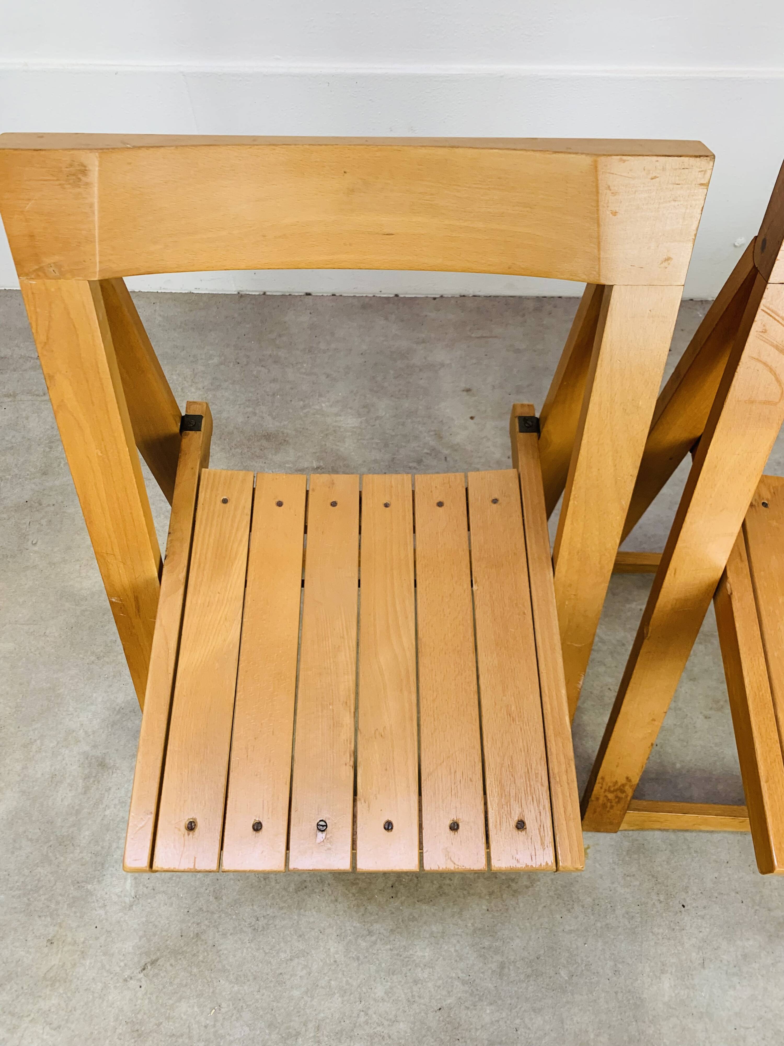 Paire de chaises pliantes par Aldo Jacober, bois, années 60
