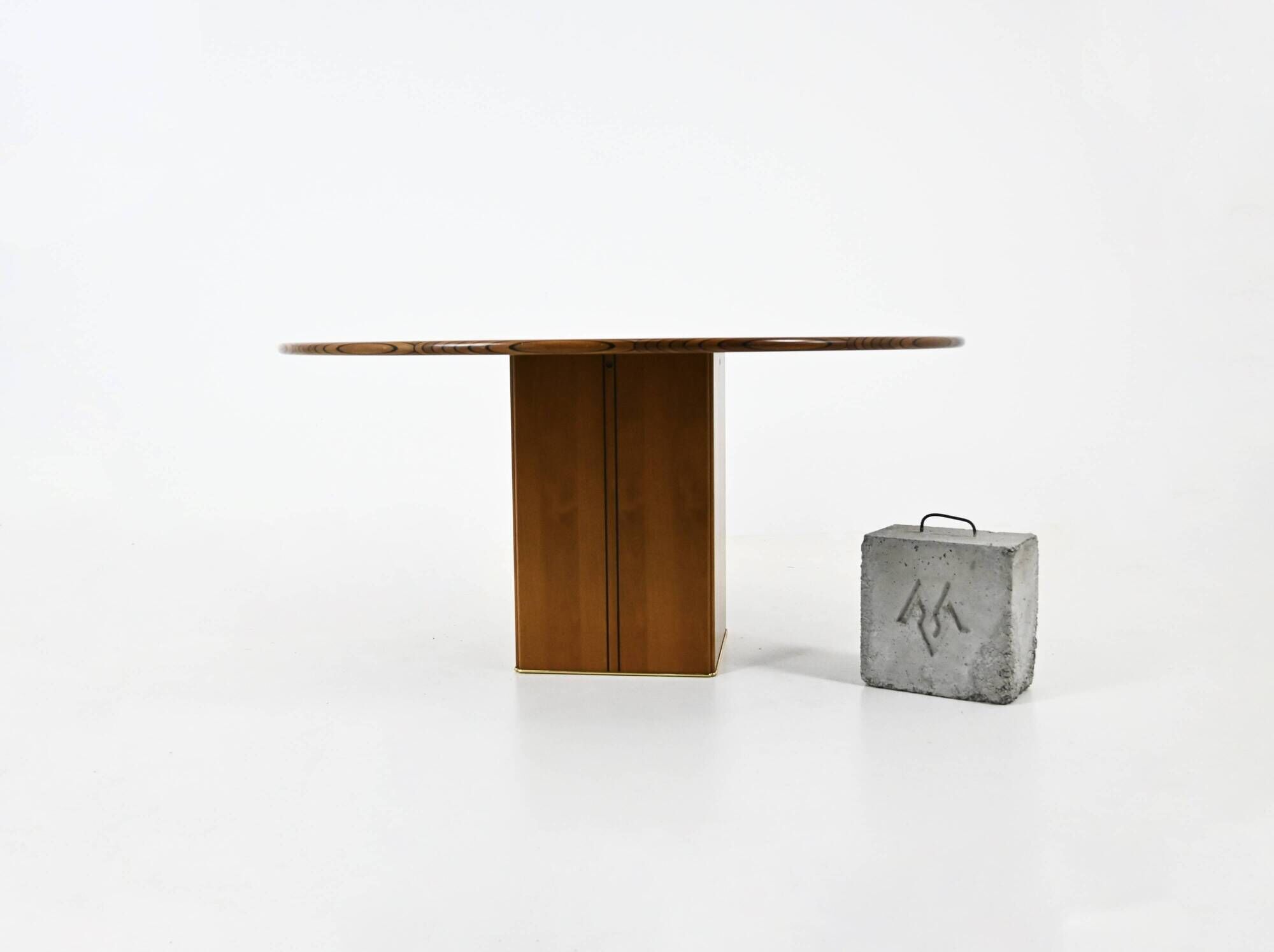 Round table "Africa" by Afra and Tobia Scarpa for Maxalto, 1975
