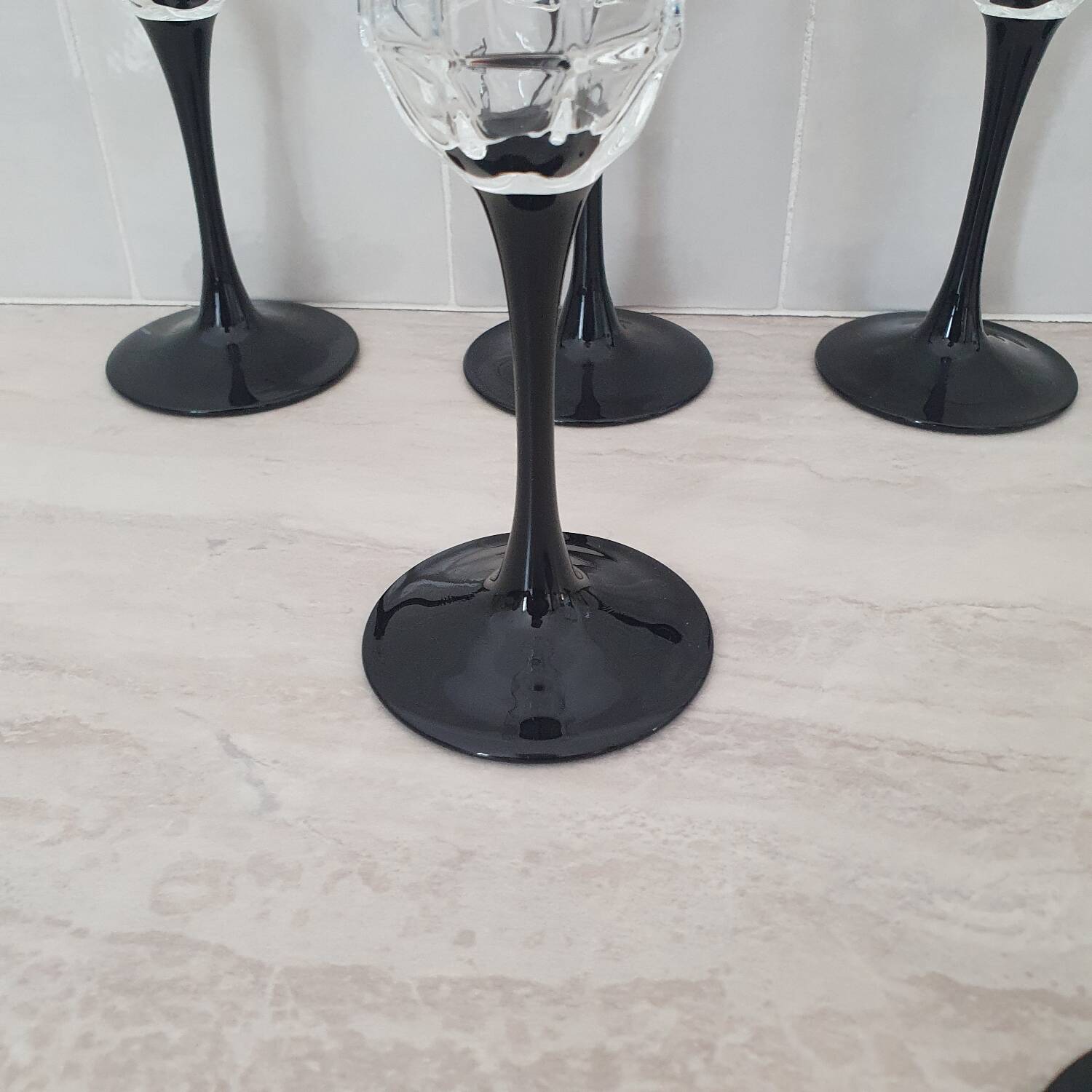 8 Octagonal Pied Noir Champagne Flutes
