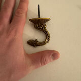 Description : Lot de 3 crochets muraux décoratifs en laiton au style a