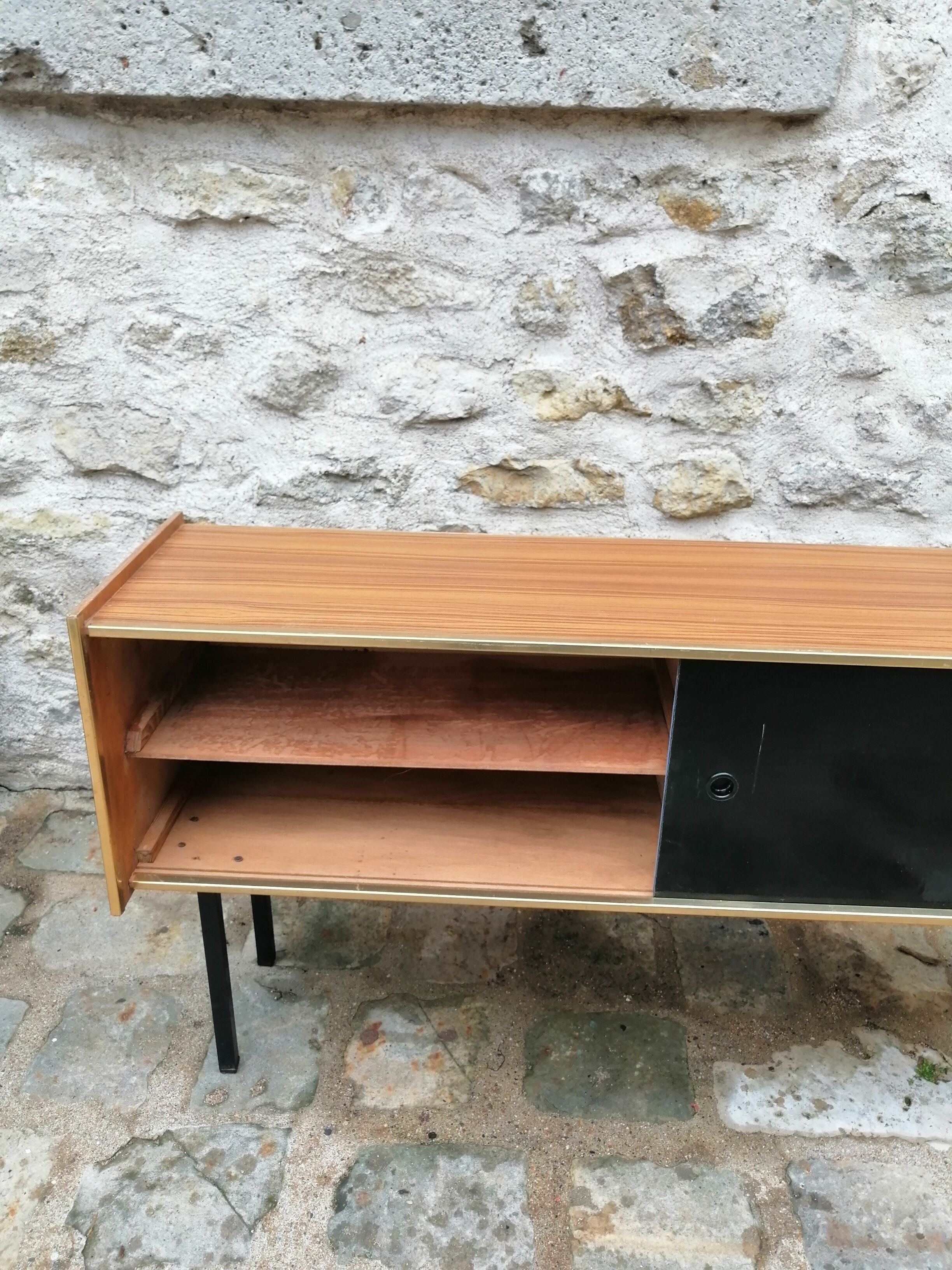 Side board with sliding doors