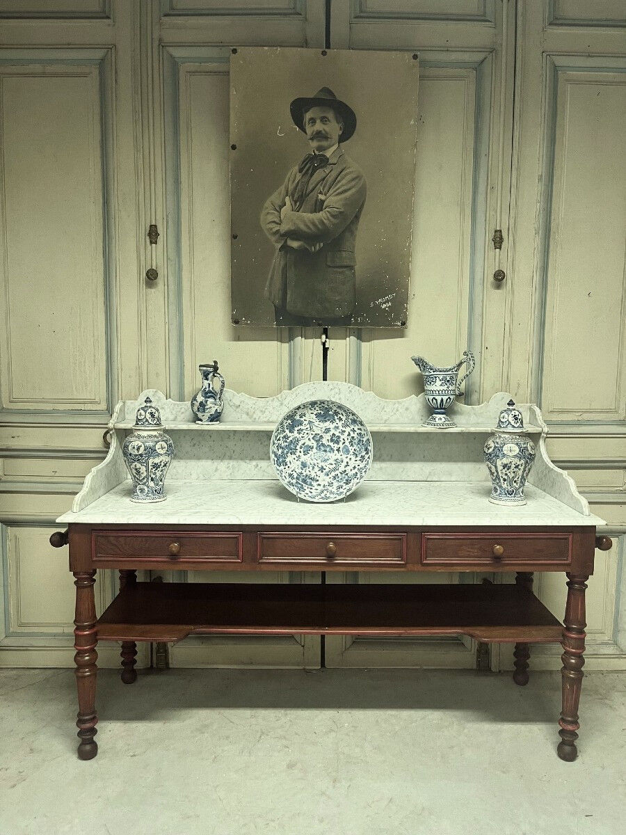 Serving cart from the 1900s