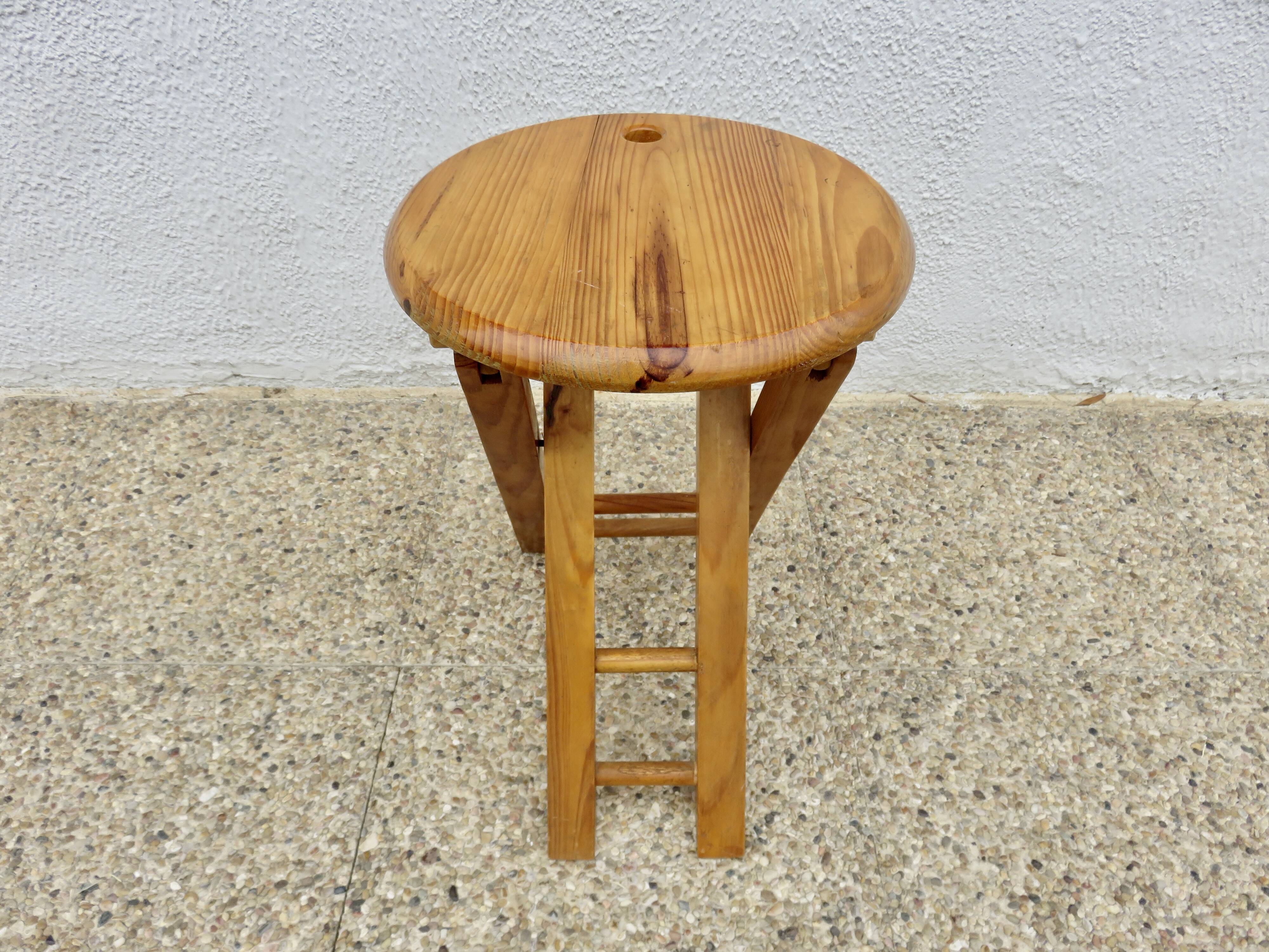 Tabouret pliant dans le style de Roger Tallon ou Adrian Reed, vers 1970