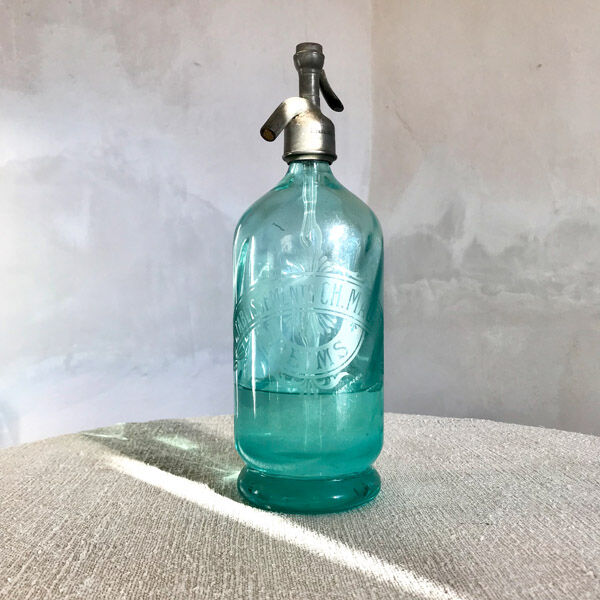 Ancien siphon en verre bleu