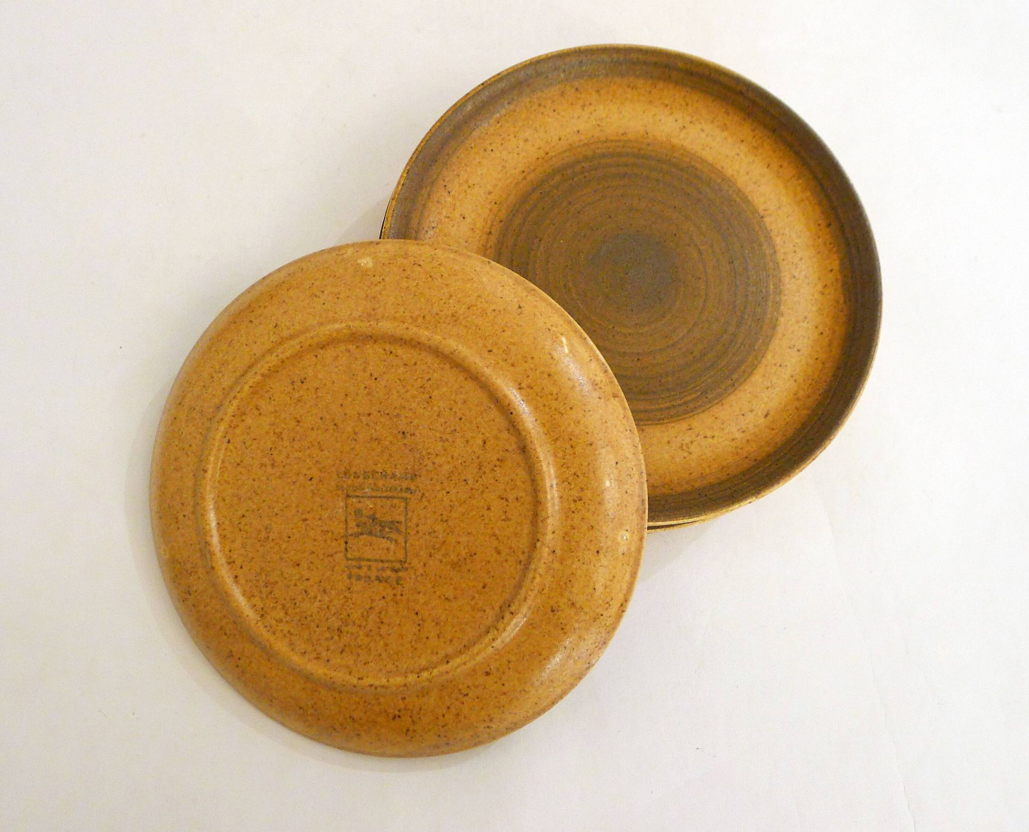 Set de 6 petites assiettes en grès