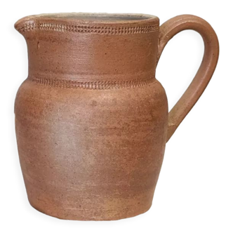 Sandstone pitcher