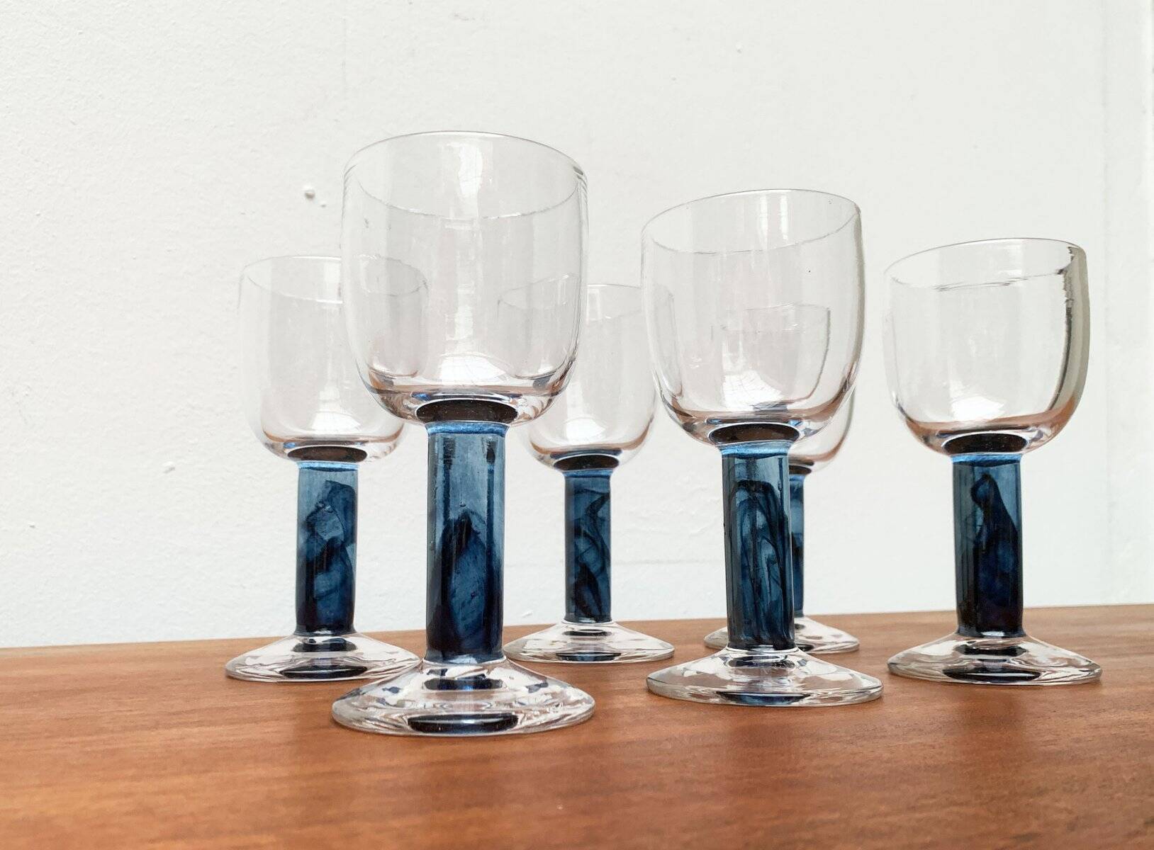 German wine glasses by Regina Kaufmann for Glashagen Hütte, set of 6.