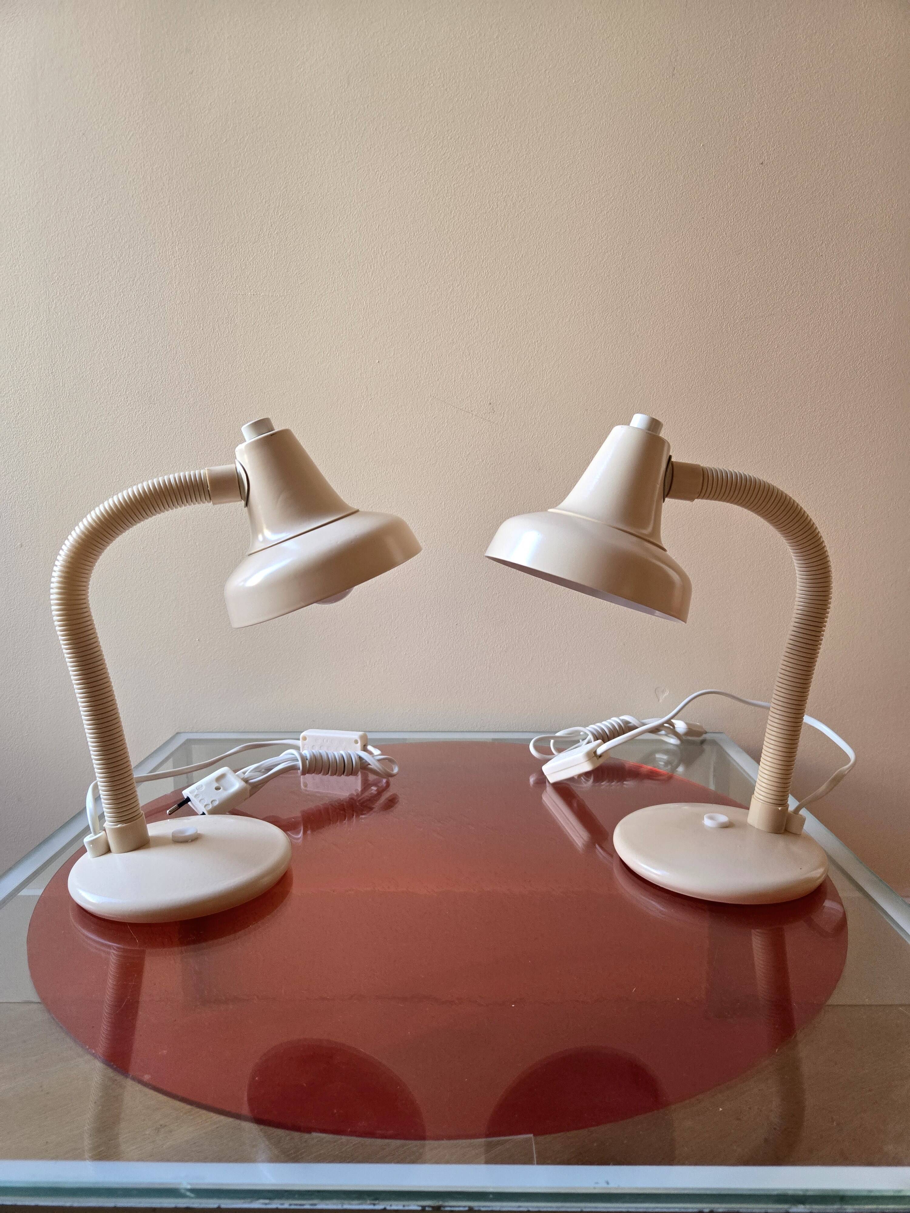New flexible bedside lamps Aluminor - Vintage design in pink colour.