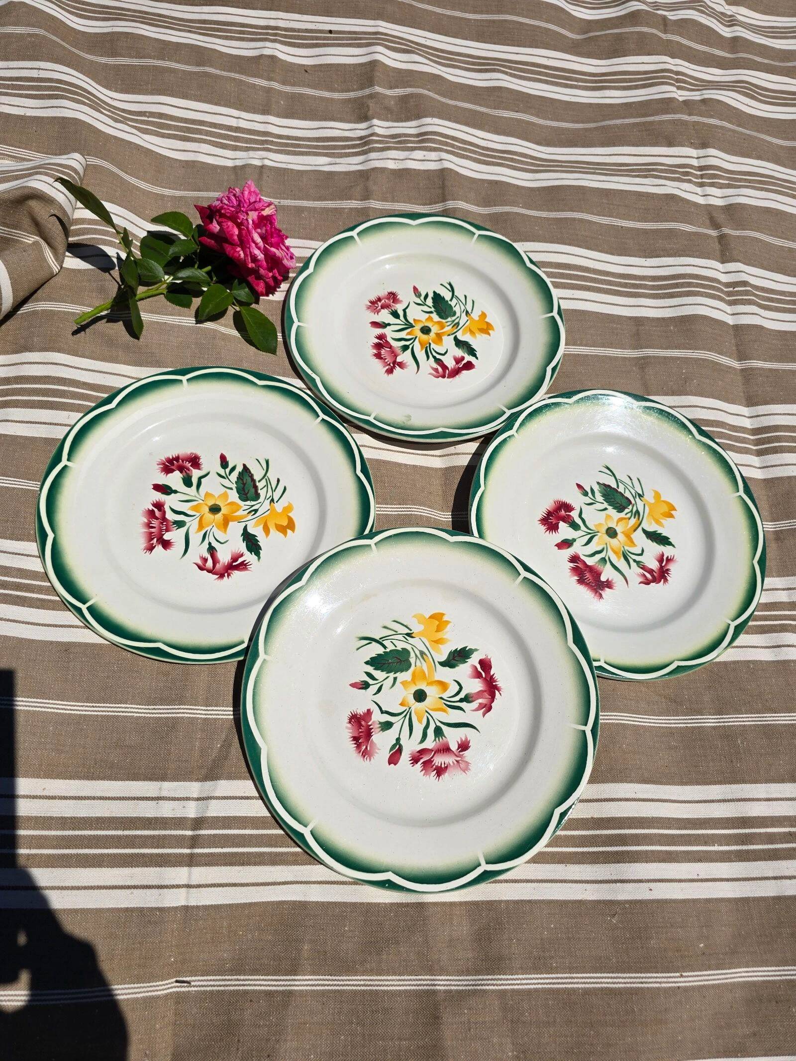 Set of 4 antique flat plates Digoin Sarreguemines Ester