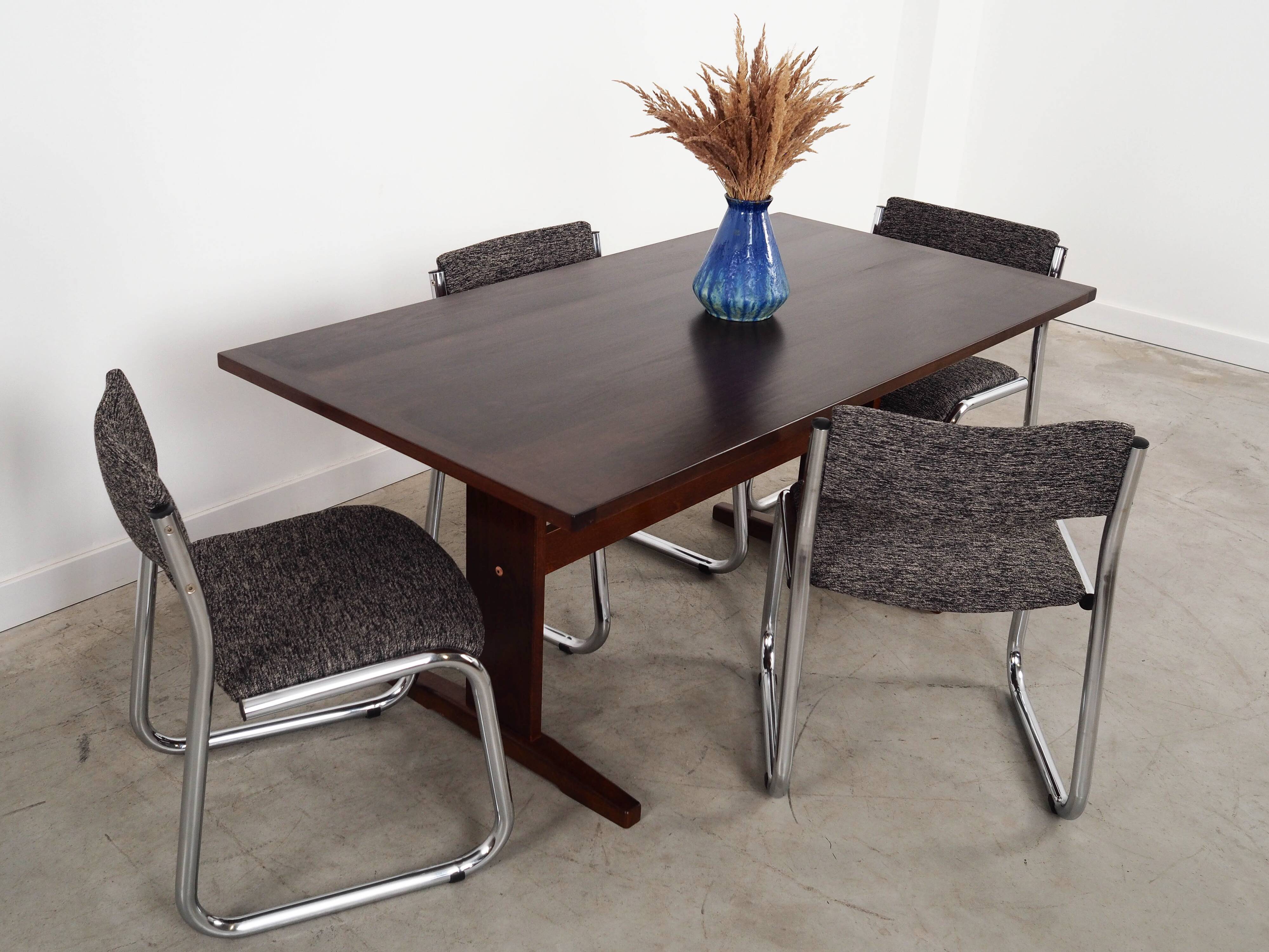 Oak table, Danish design, 1970s, manufactured by Farstrup Møbler