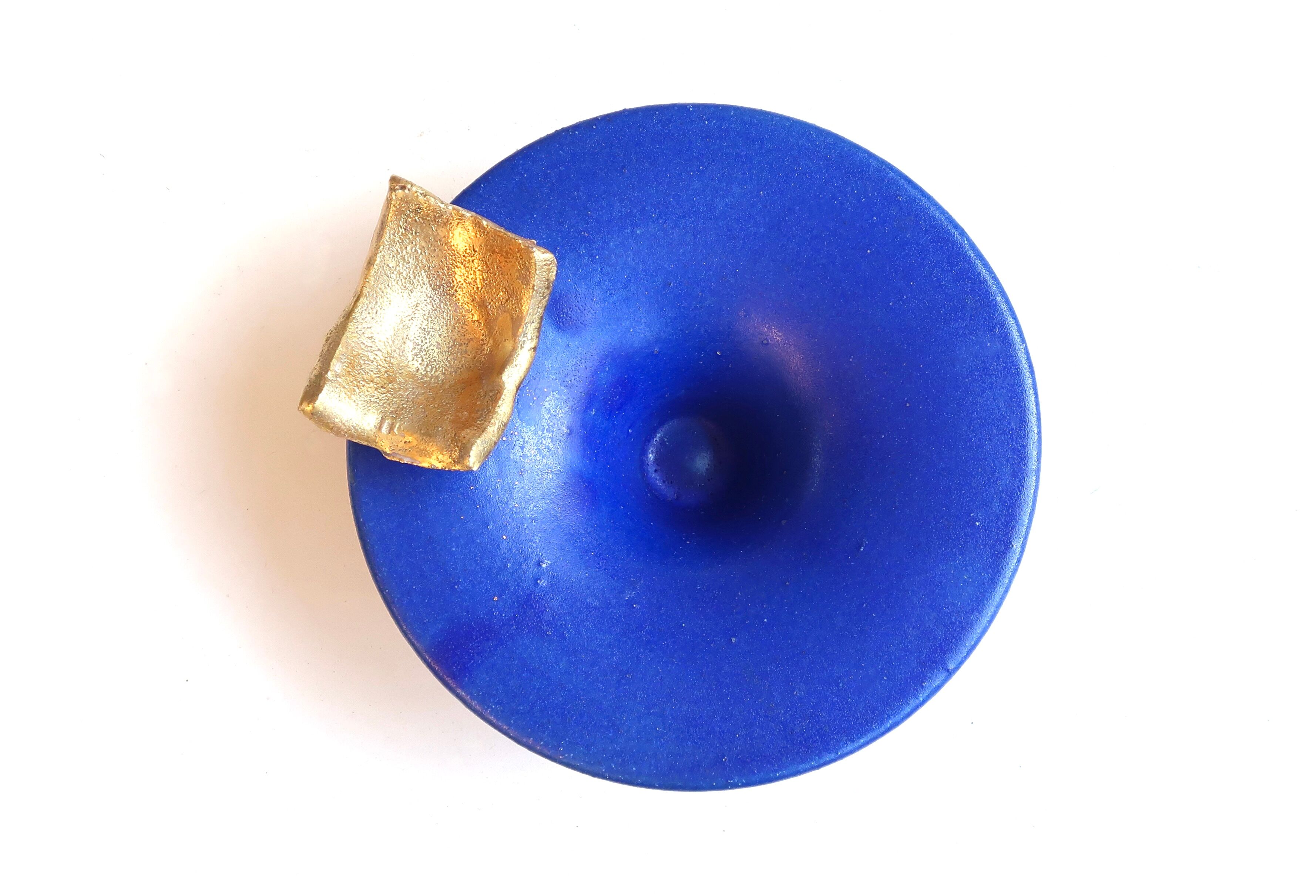 Blue ceramic cut signed with gilded decoration