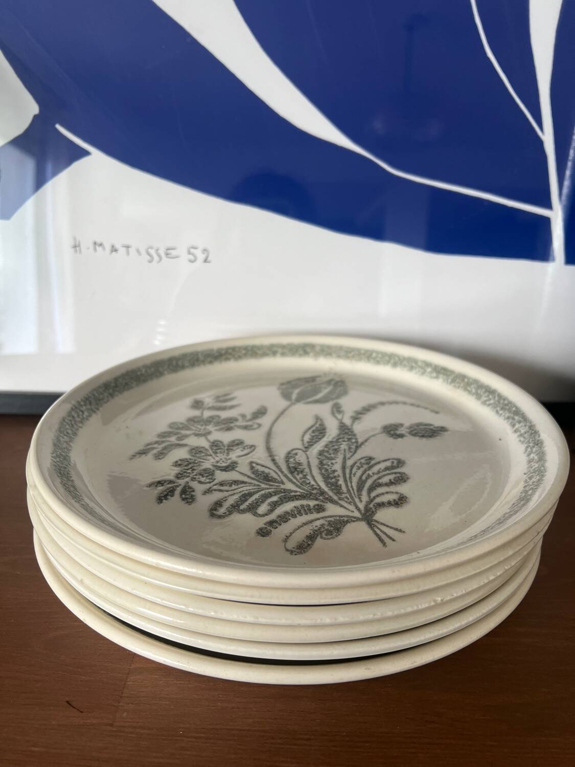 Ceramic plates