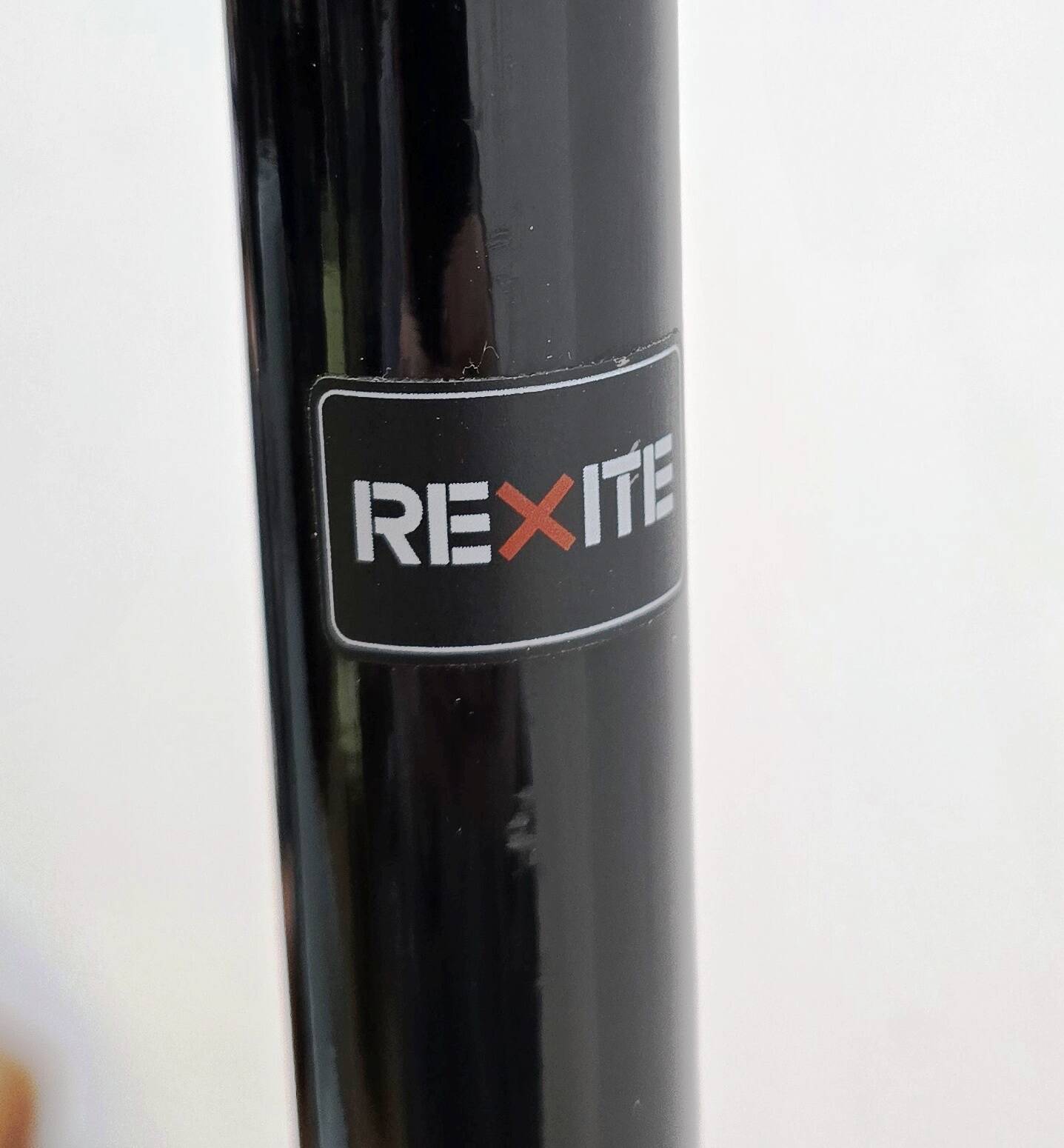 Coat rack Pop, Rexite