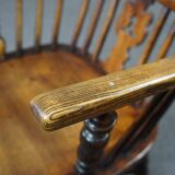 Antique English Windsor chair, high backrest, 18th century