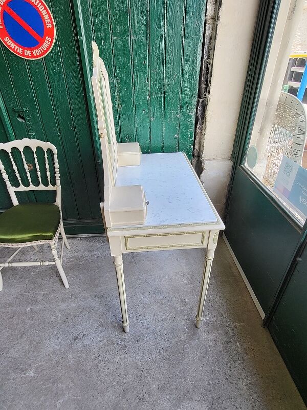 Coiffeuse de toilette avec sa chaise