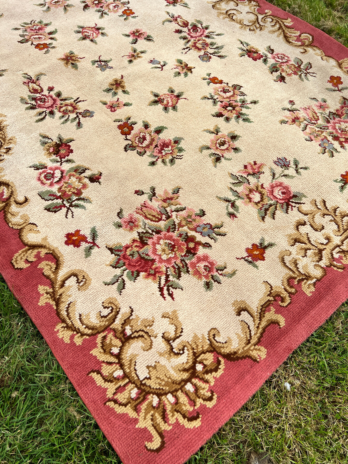 Floral carpet
