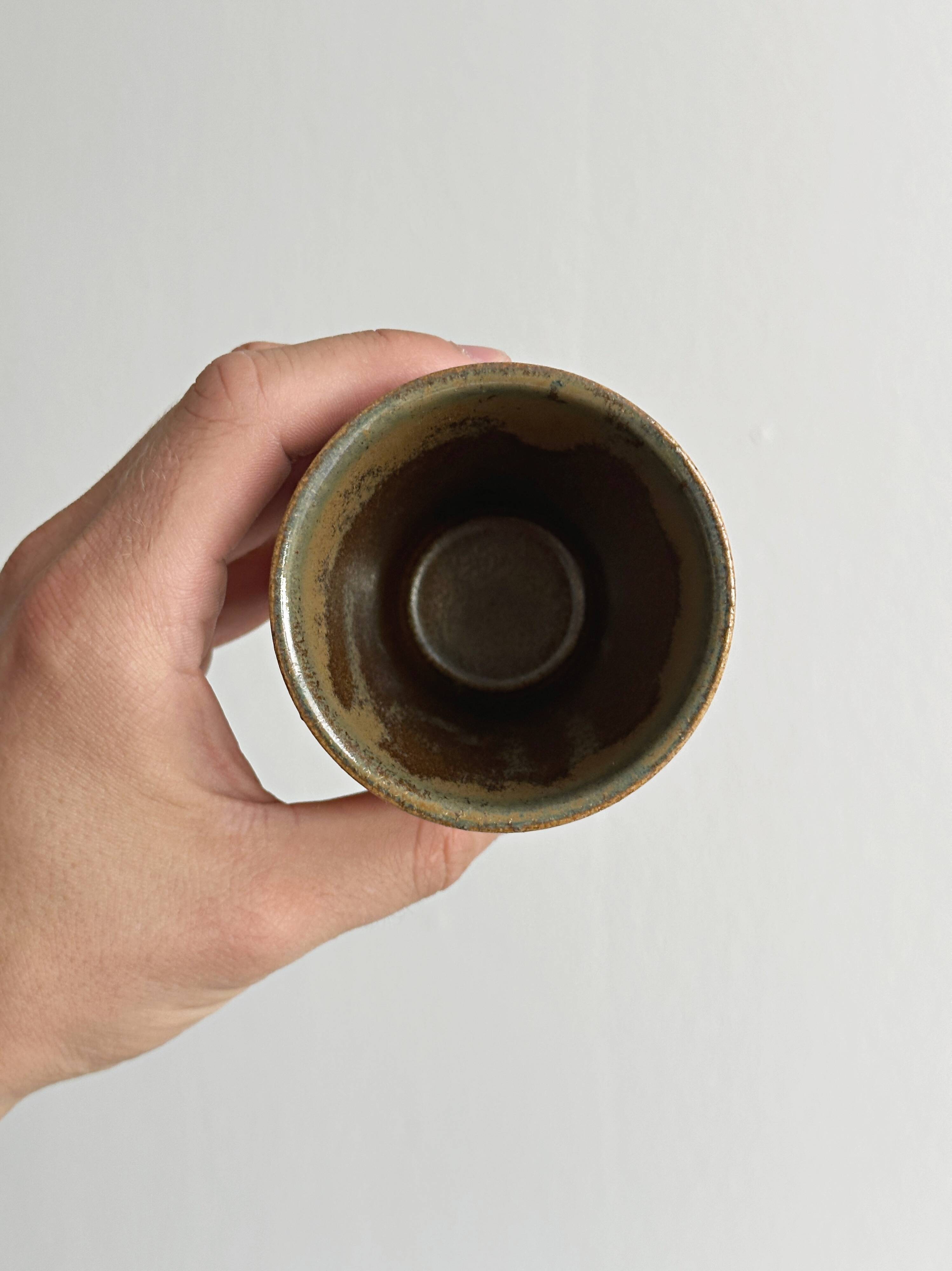 Set of 6 ancient stoneware cups