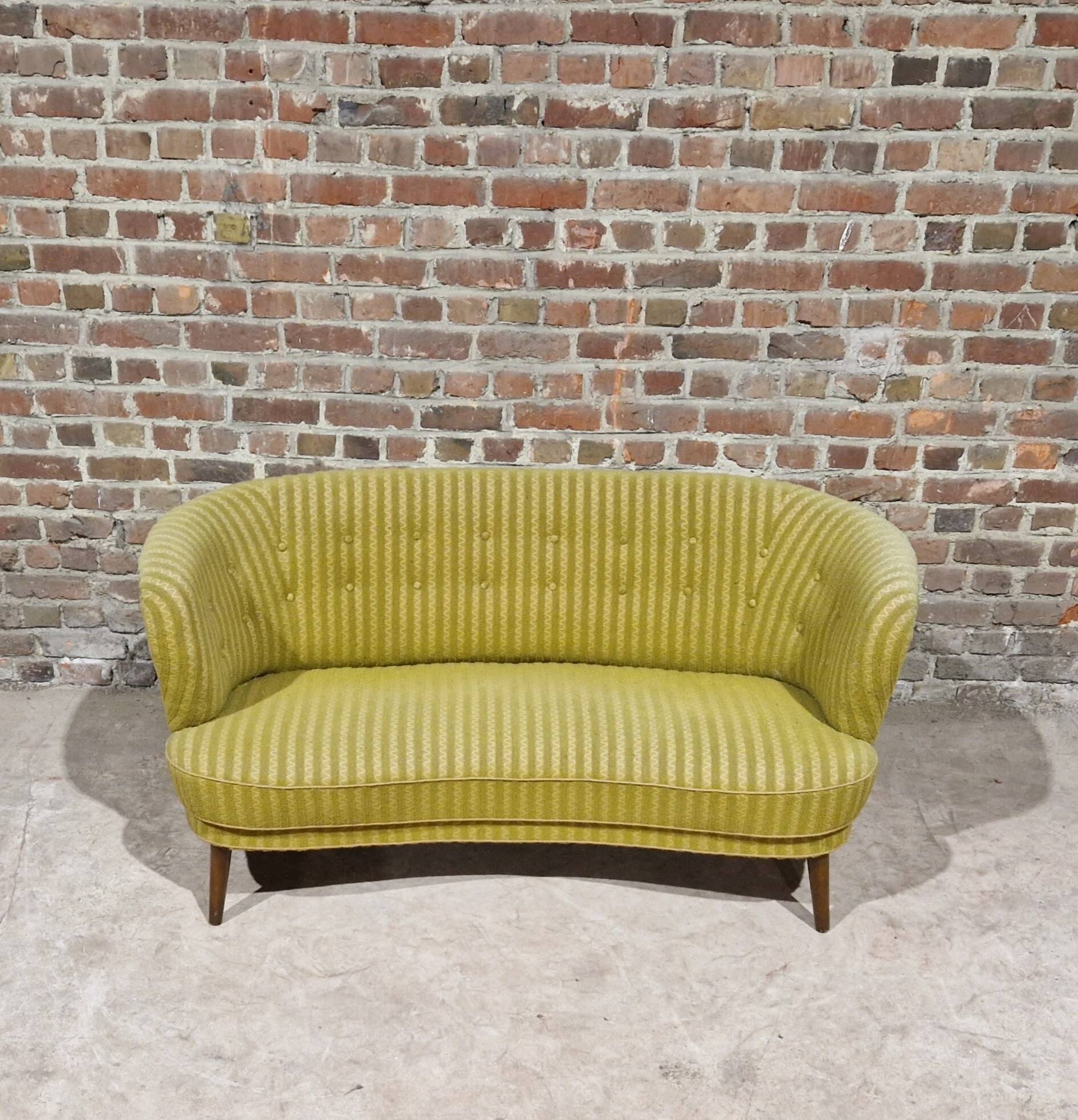 Vintage banana sofa