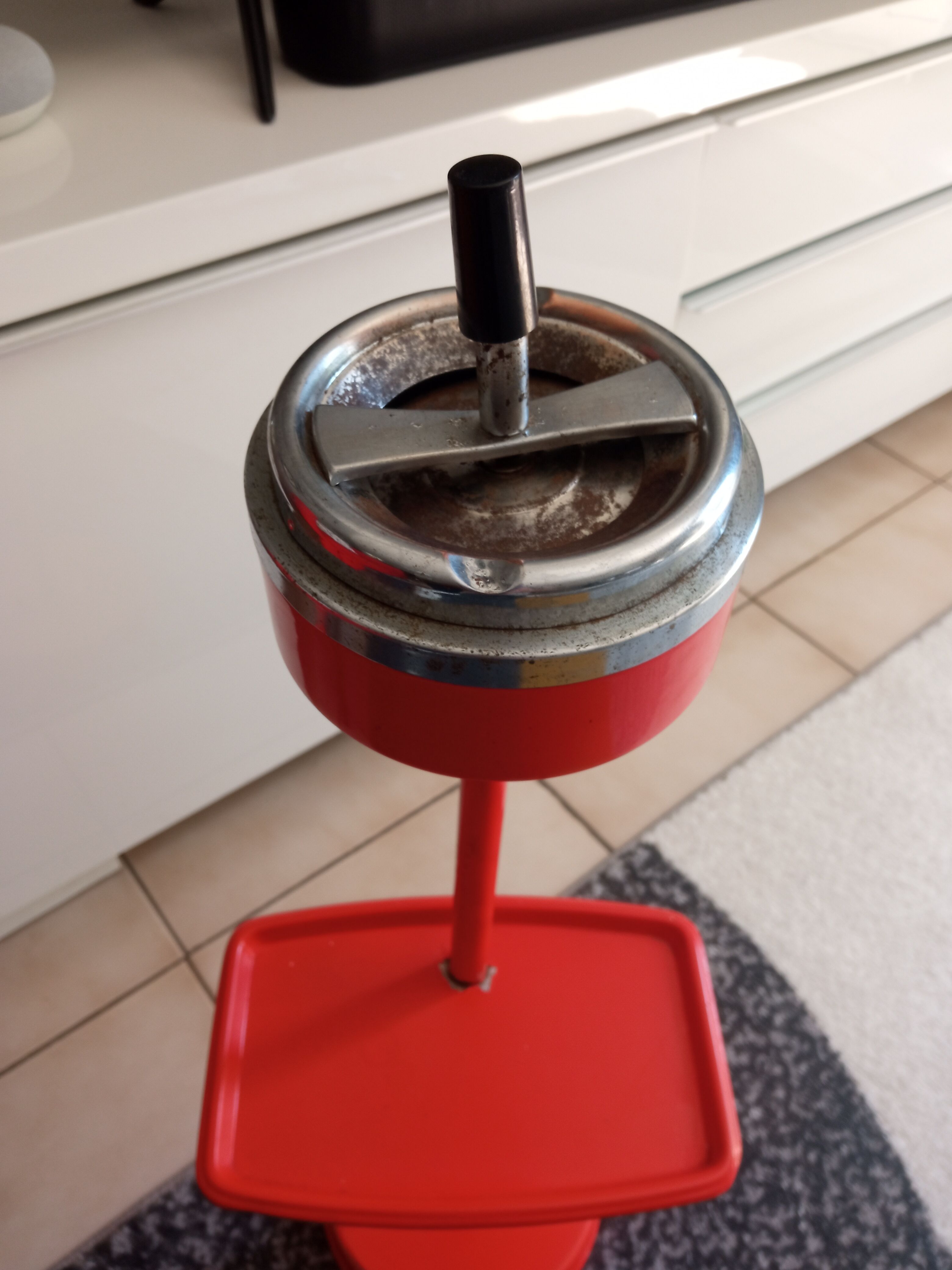 Cendrier sur pied vintage orange