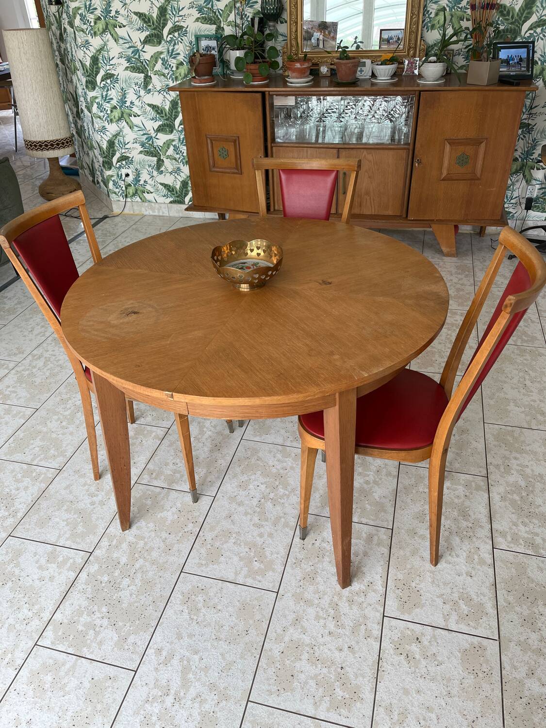 Vintage 70s Round Table