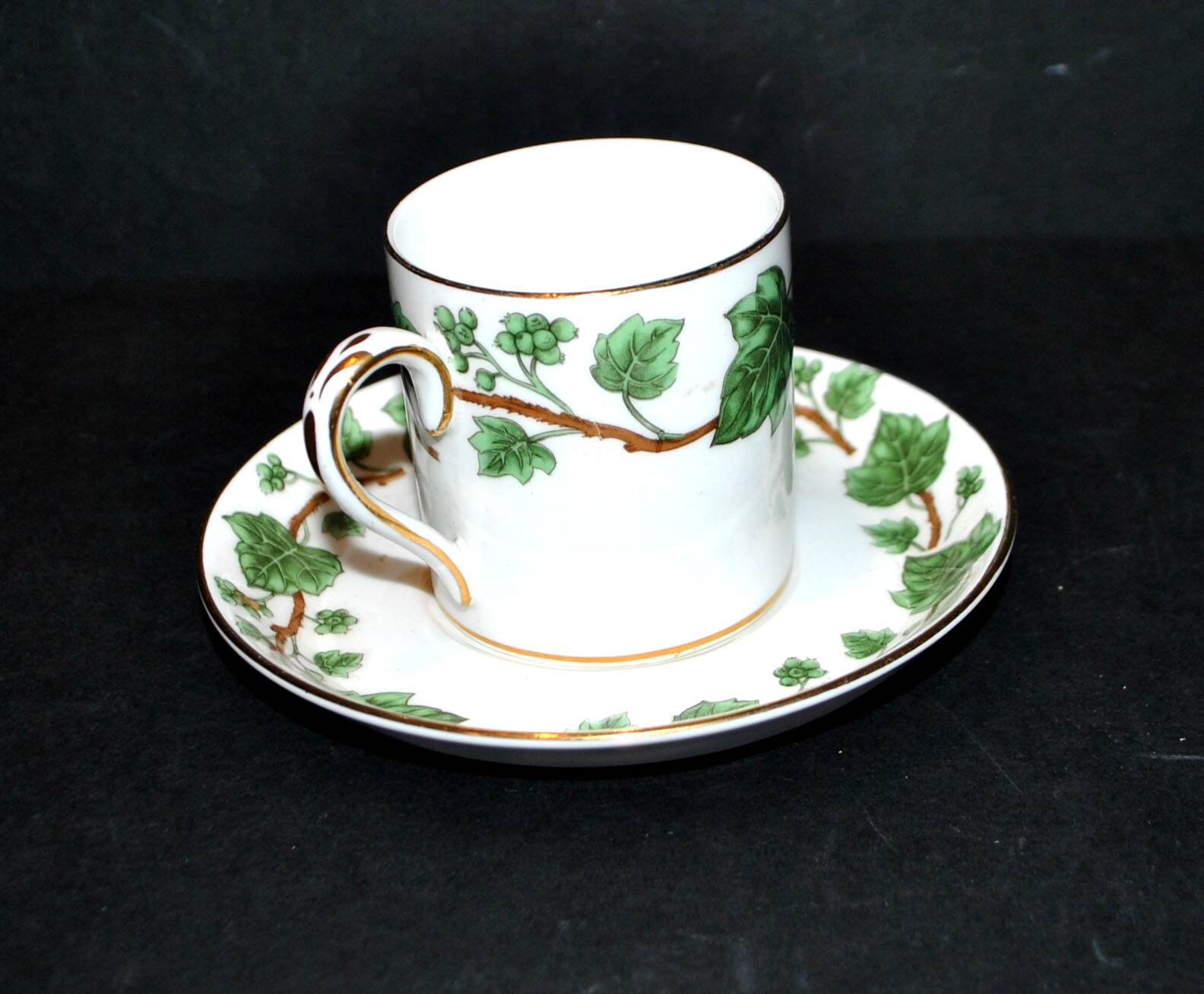 Old STAFFORDSHIRE English porcelain coffee cup litron ivy decor