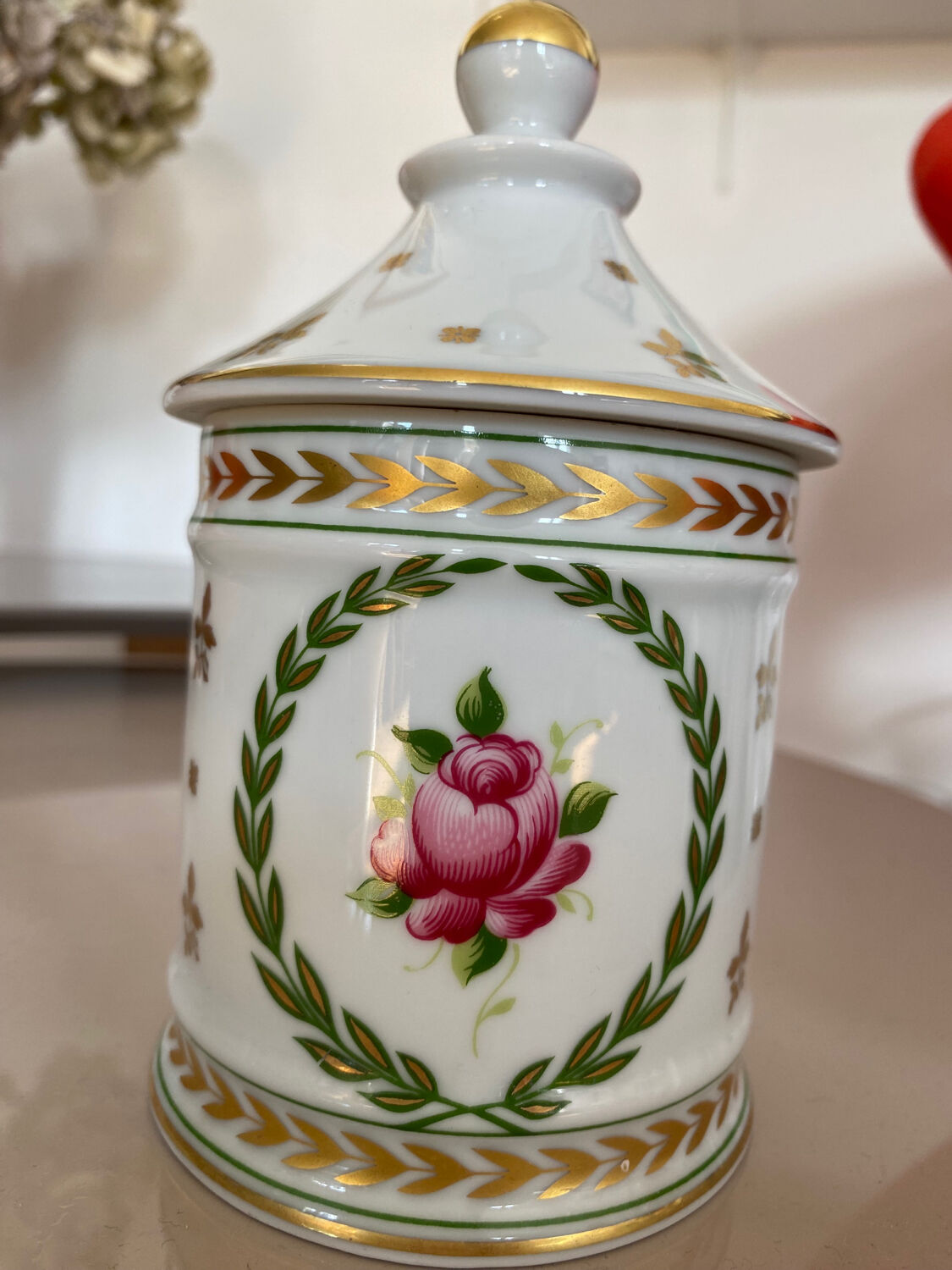 Porcelain candy box