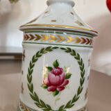 Porcelain candy box