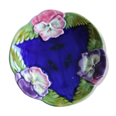 Assiette bleu en barbotine fleurs