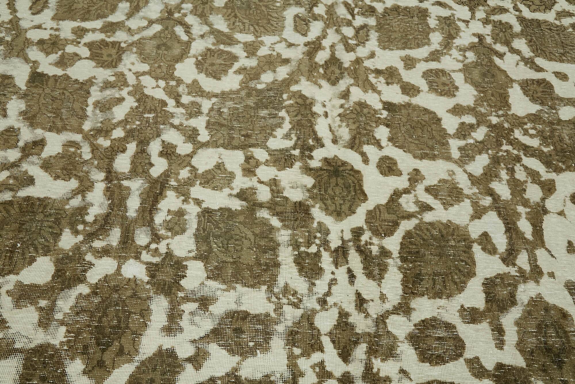 Hand-Knotted Anatolian Vintage 1970s 286 cm x 390 cm Beige Wool Carpet