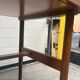 Bureau Scandinave midcentury à caisson et finition acajou