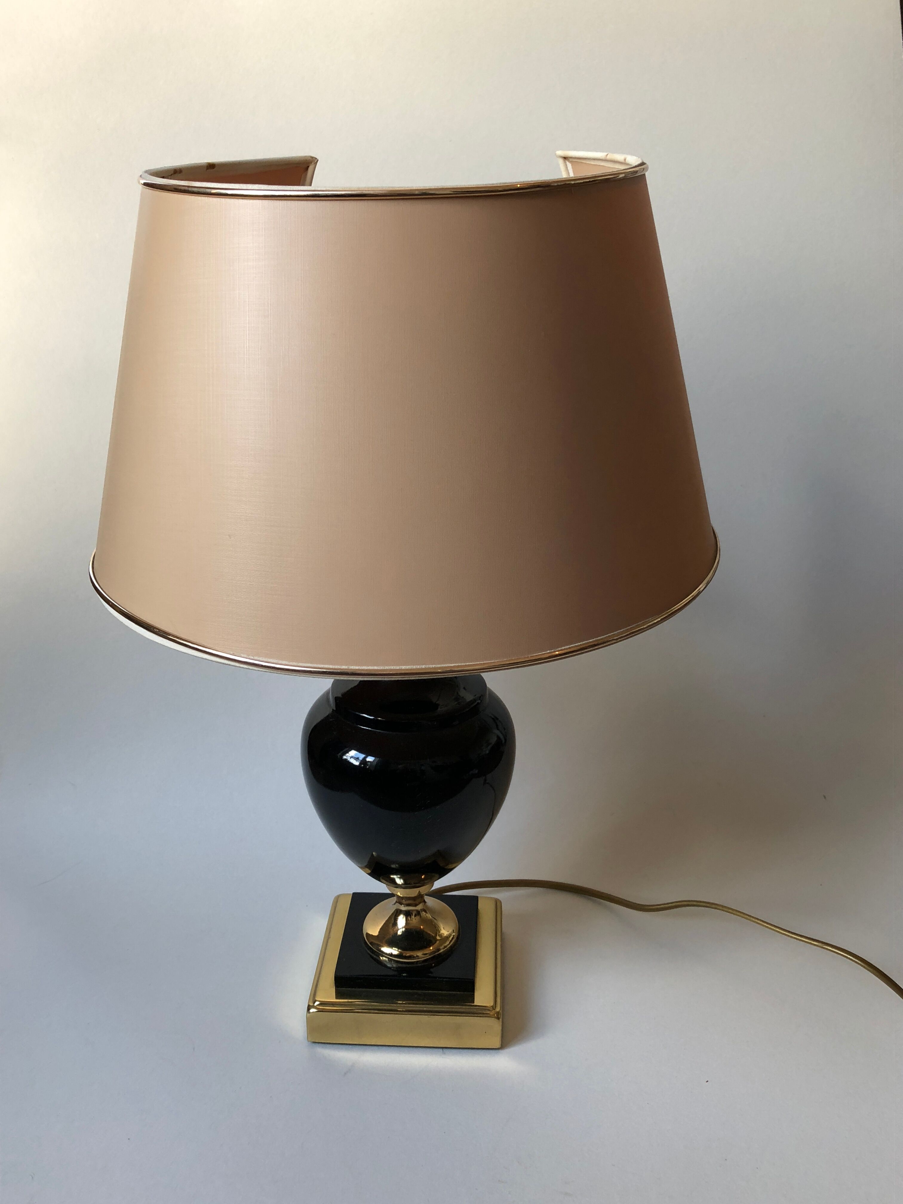 Lamp metal gold and black lacquered