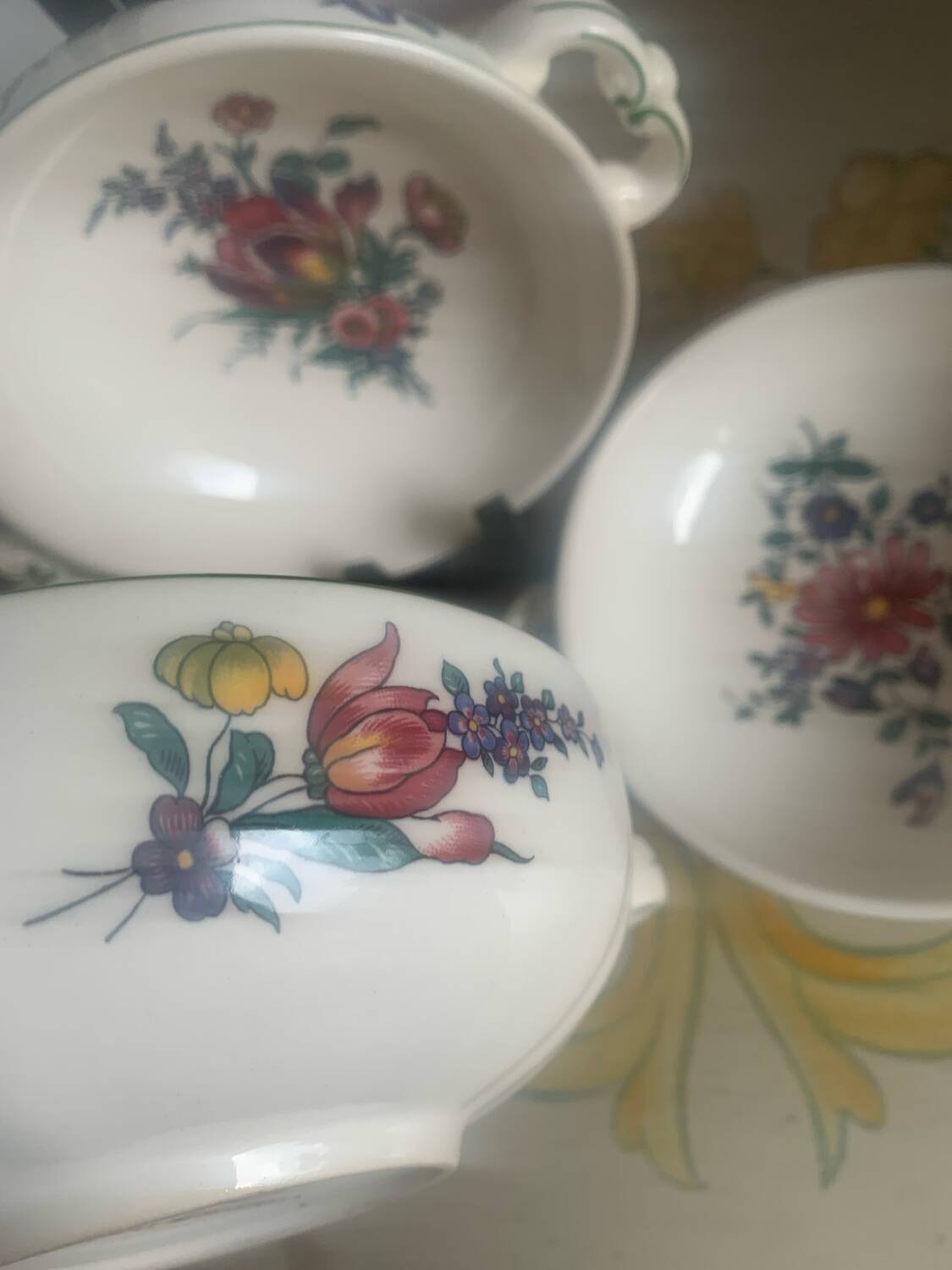 Set of 3 porcelain bowls Villeroy & Boch
