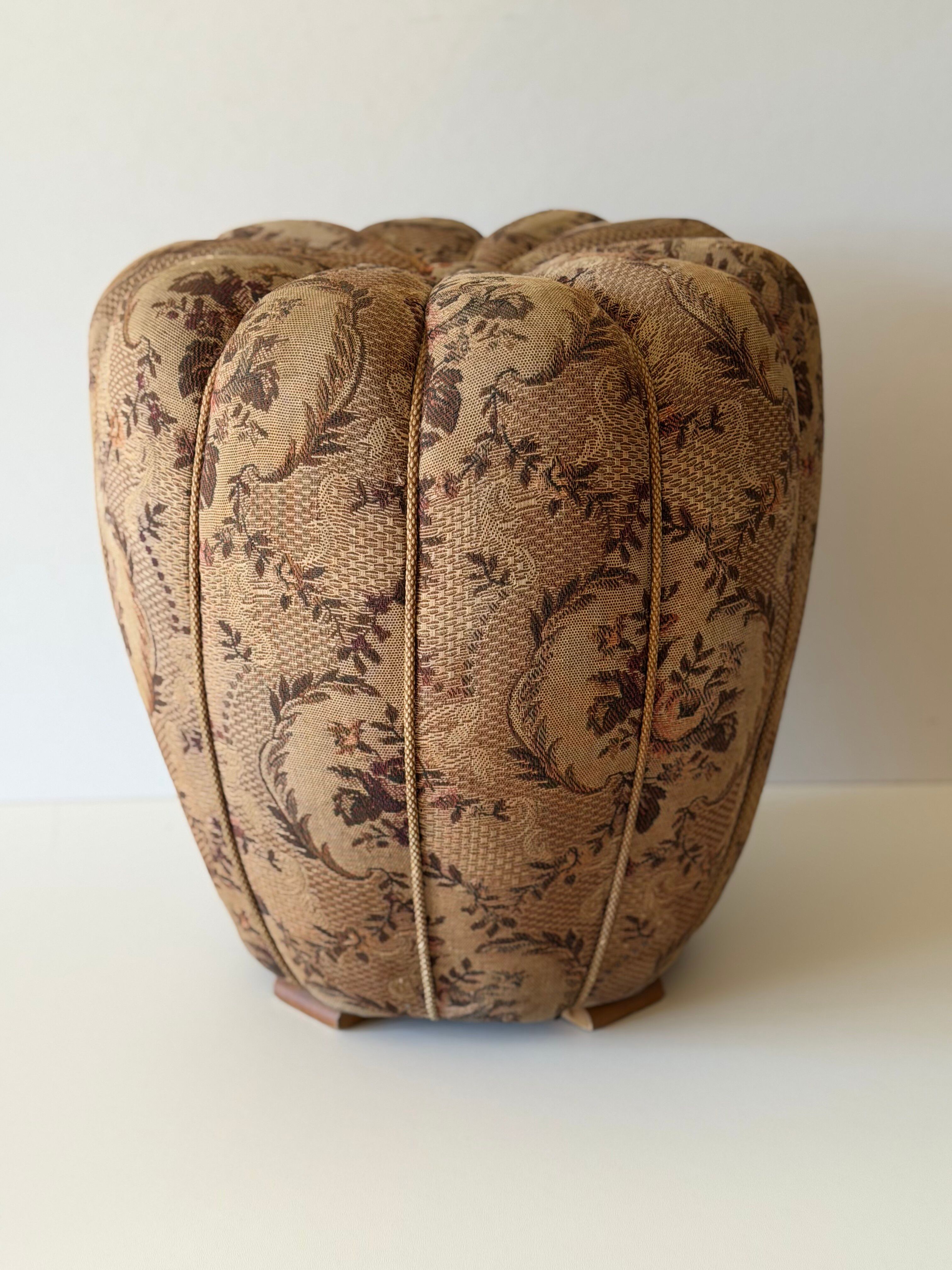 Tabouret par Jindrich Halabala pour Cesky Nabytek, Tchécoslovaquie, 1956