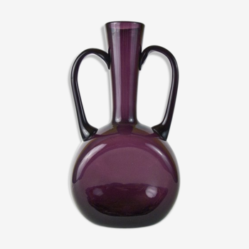 Amphora violet