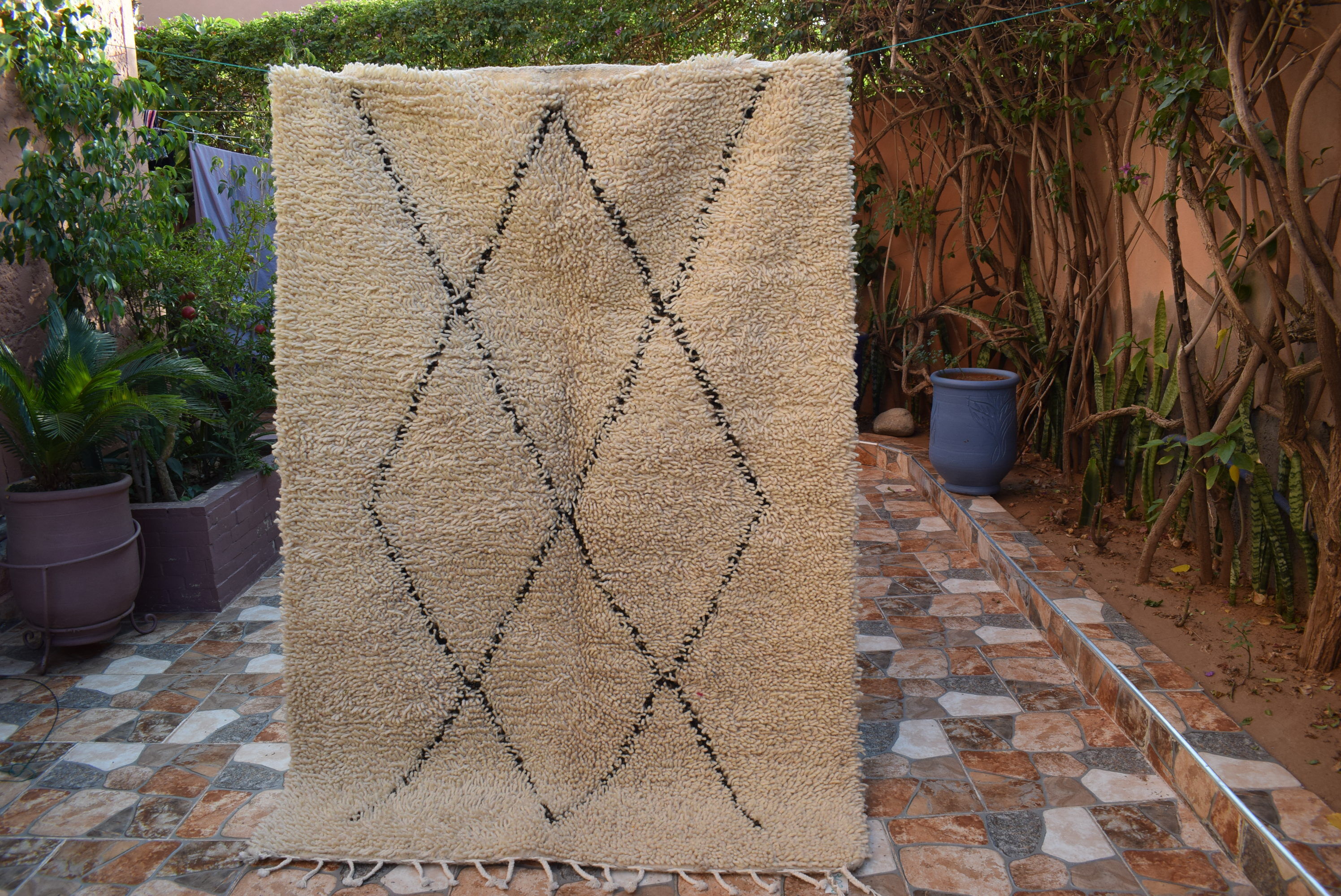 Beni Ouaren carpet measuring 177x125 cm