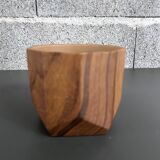 Ceramic flowerpot with wood decor