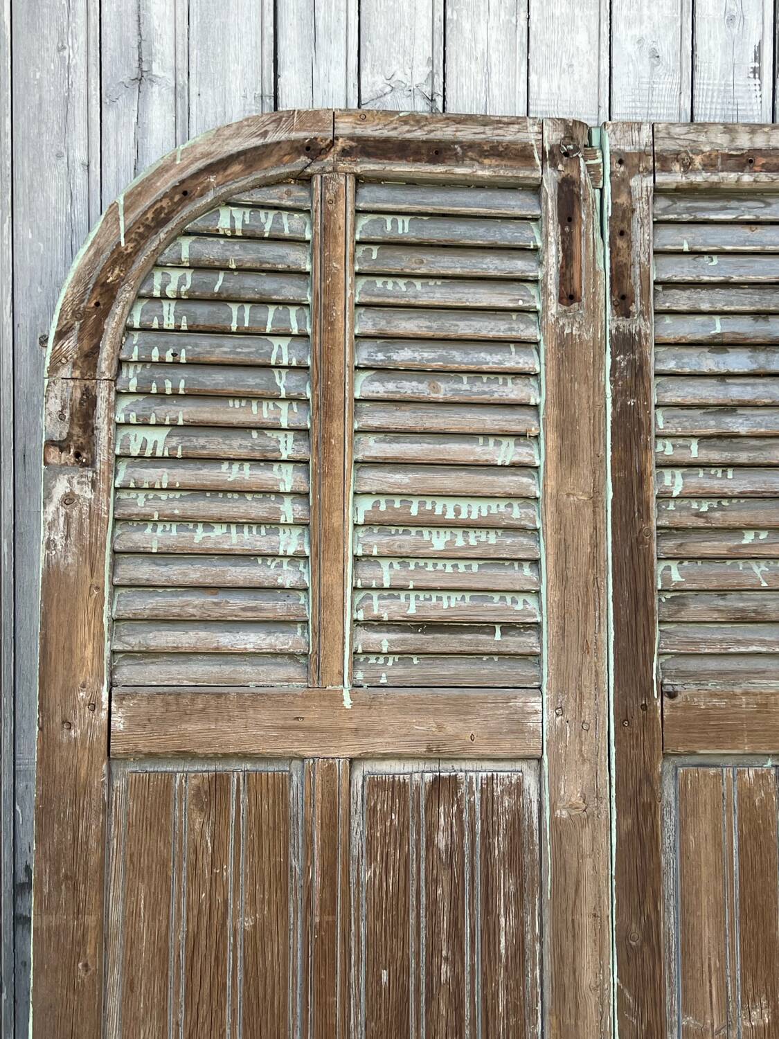 Pairs of shutters