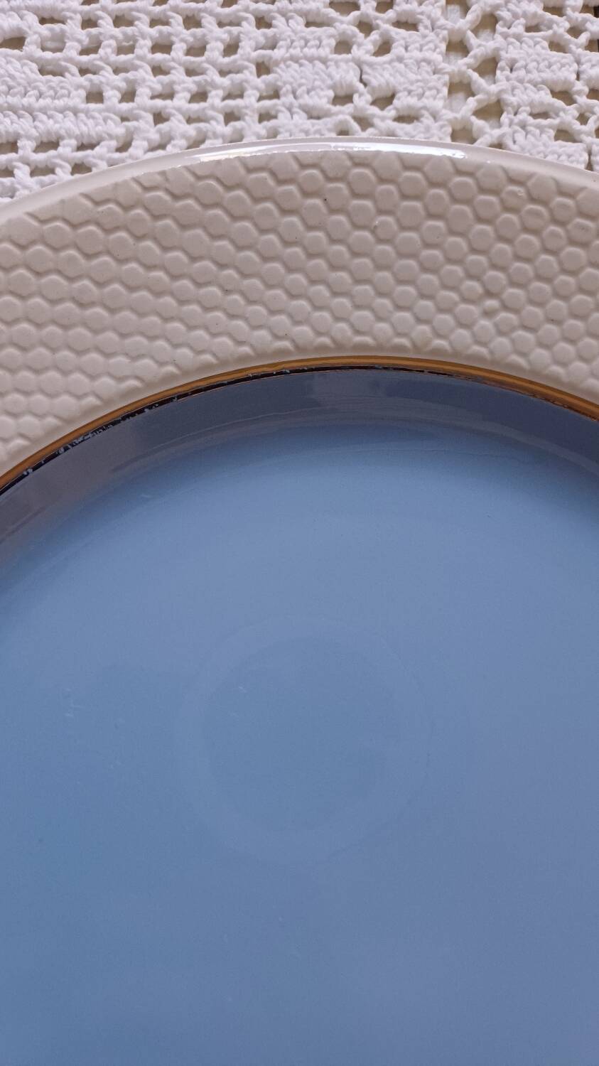 Excellence serving dish from L'amandinoise