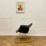 Rocking chair by Eames 242