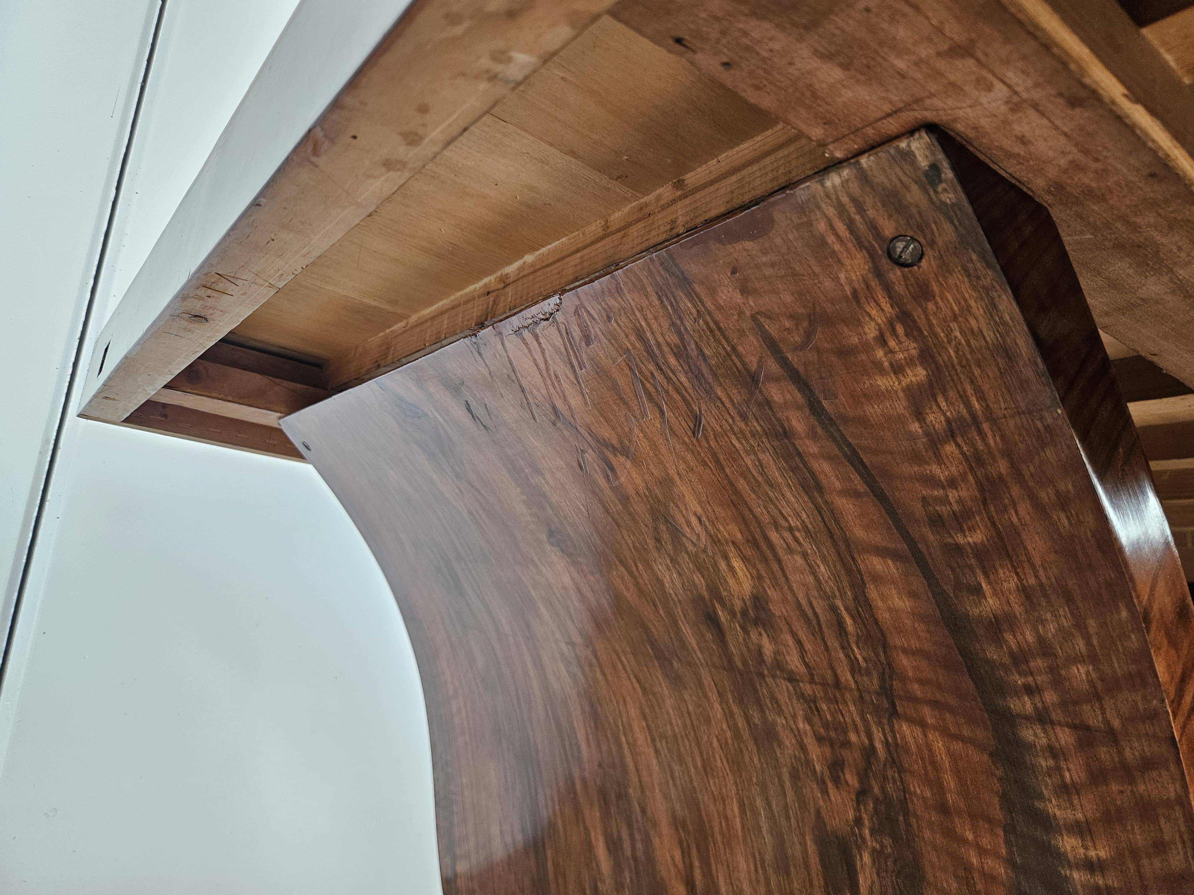 Art Decò dining table in walnut burl, 1940