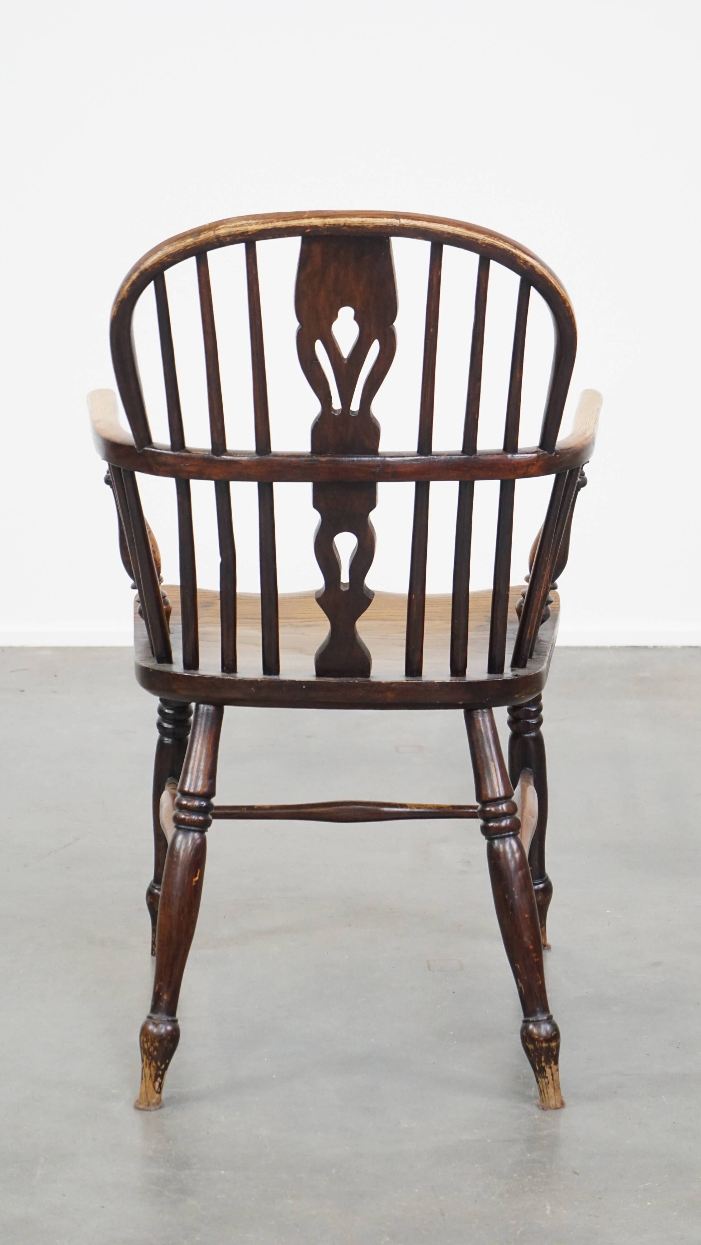 English wooden Windsor dining room/side chair