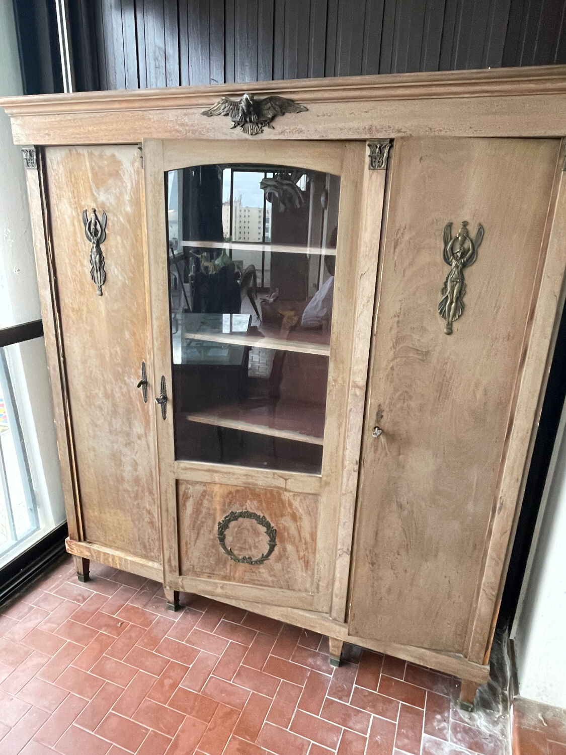 Armoire Cabinet directoire en chêne brut